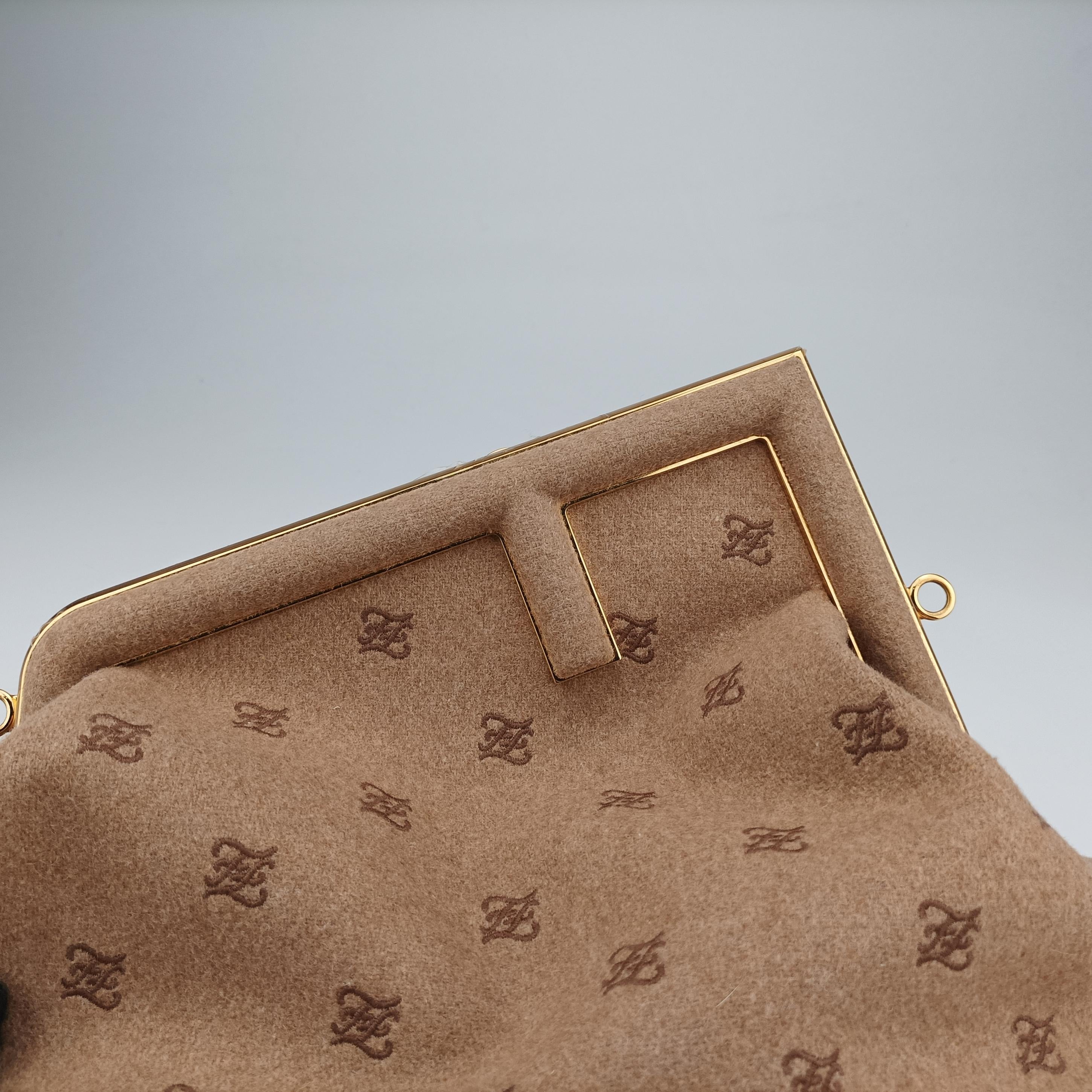 Secondhand Fendi First Beige Flannel  Wool 8BP127 shoulderbag | stylenewstar