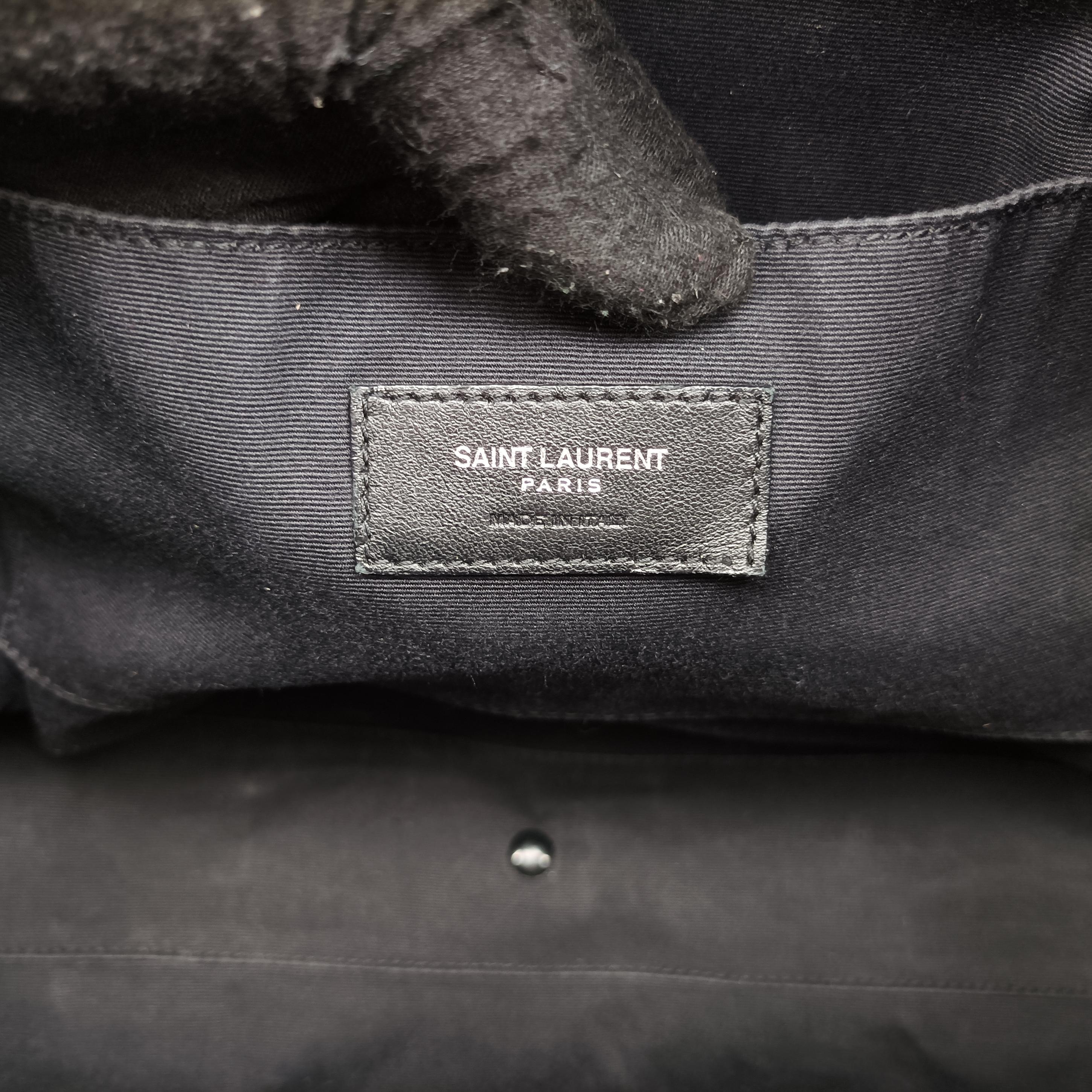Pre-owned Yves Saint Laurent Bold Black Leather 440606 shoulderbag | stylenewstar