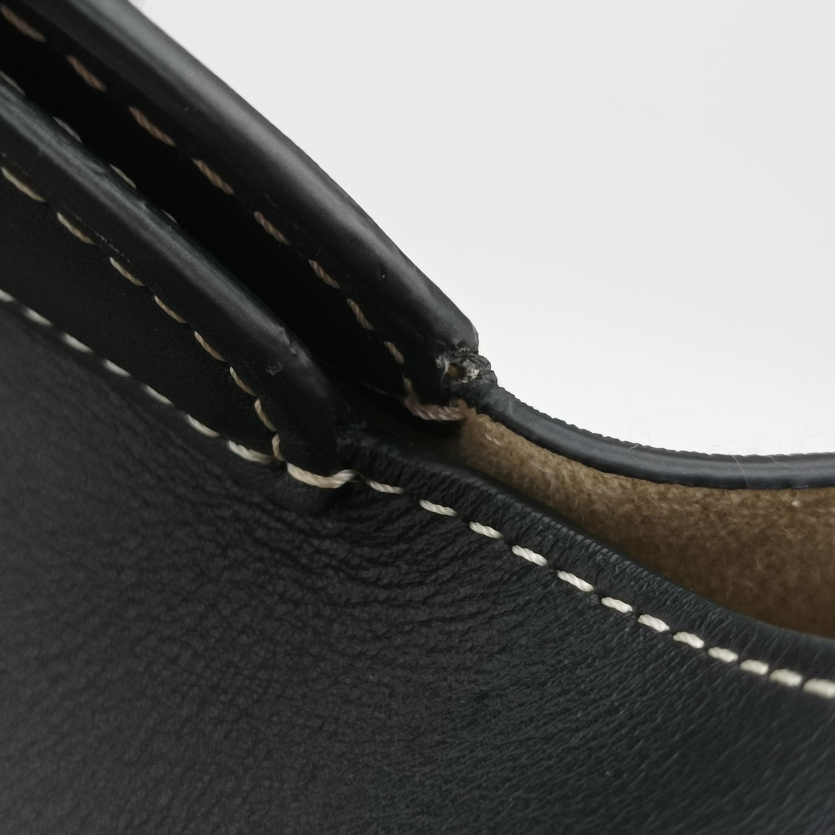 Vintage Burberry Soft Pocket Tote Black leather  shoulderbag | stylenewstar
