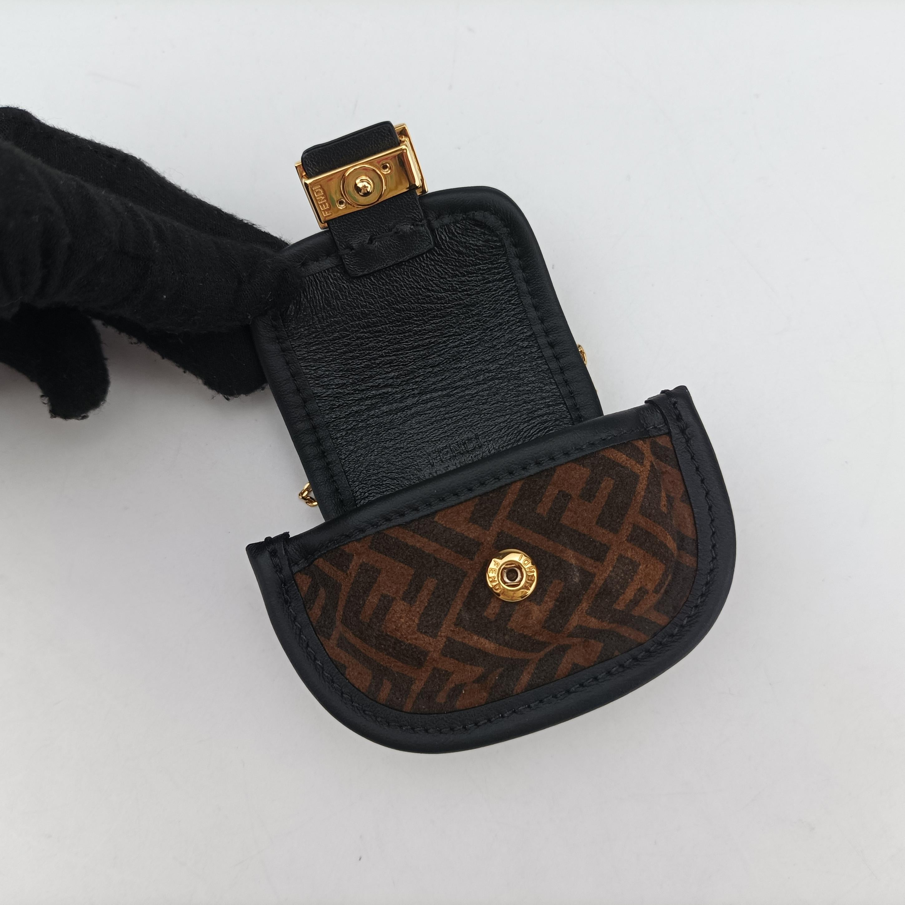Pre-owned Fendi Zucca FF Airpods Pro Brown Suede  shoulderbag | stylenewstar
