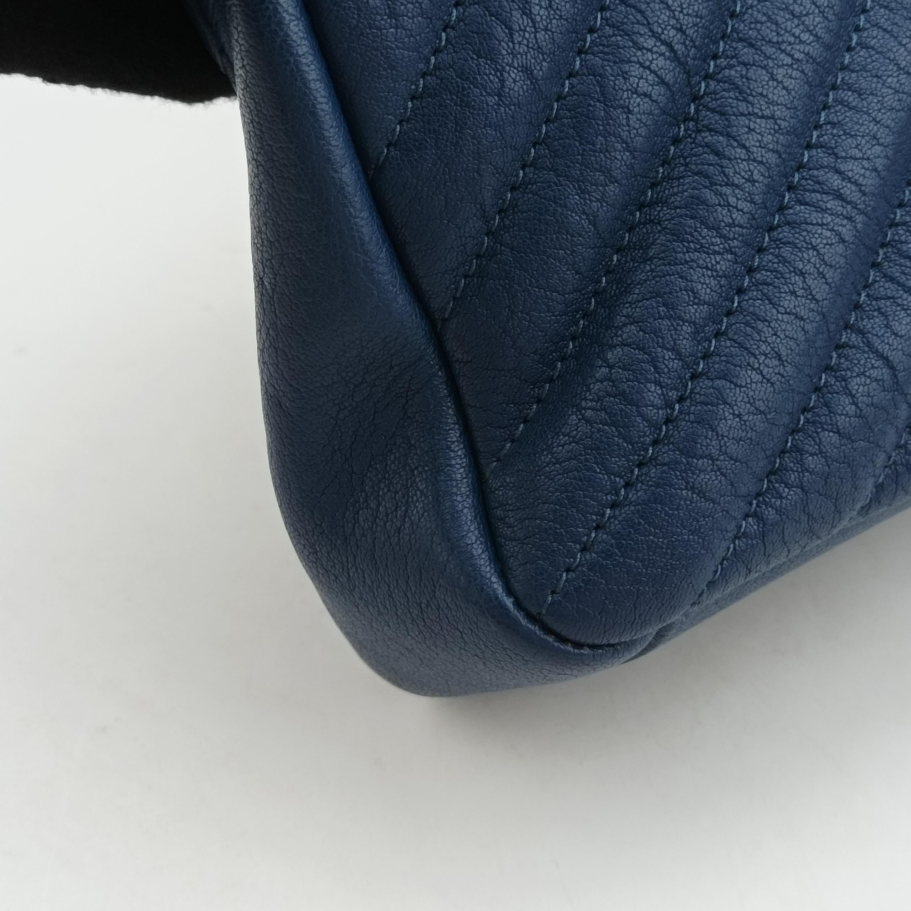 Pre-owned Yves Saint Laurent COLLEGE Navy Leather 487213 shoulderbag | stylenewstar