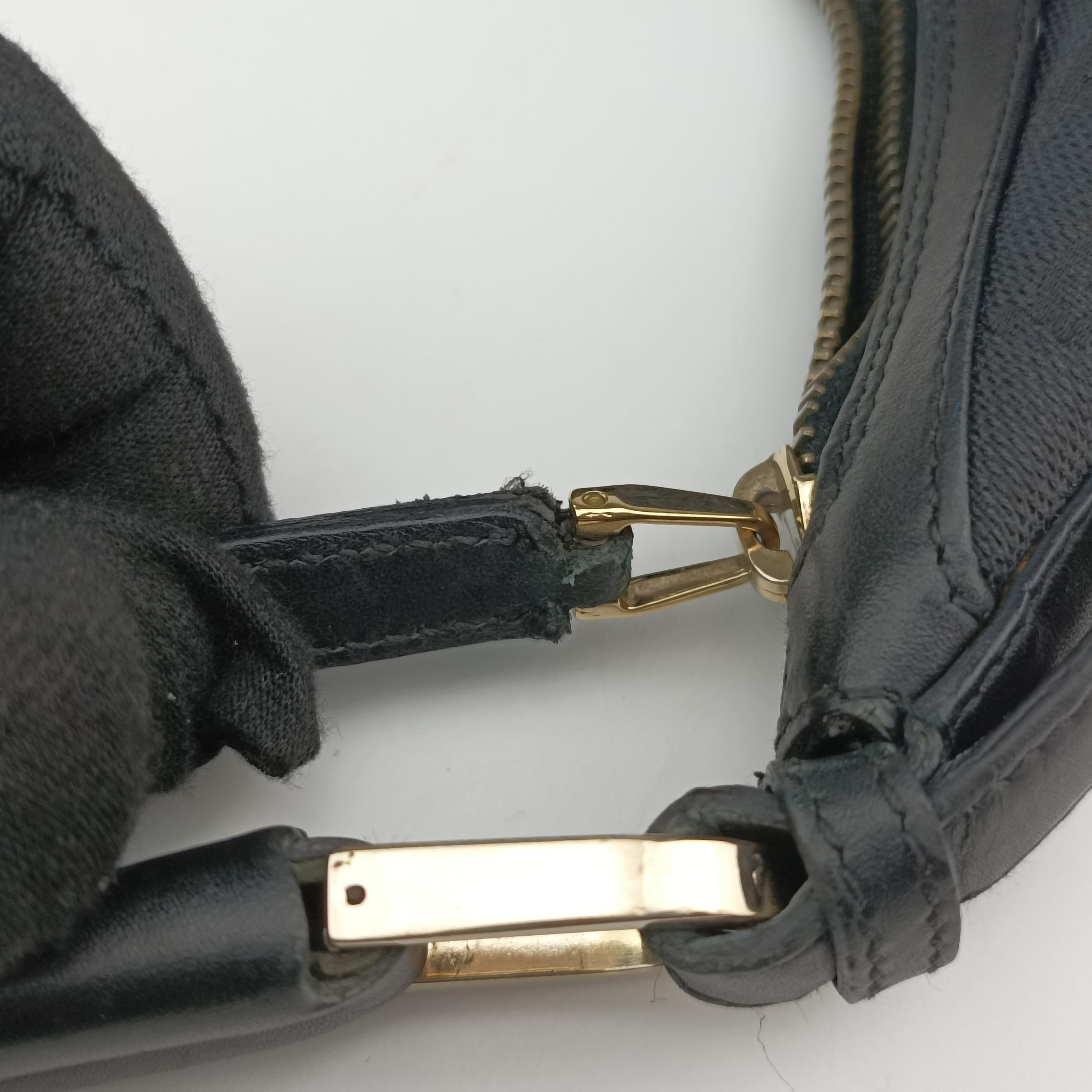 Secondhand Gucci Hobo Black canvas 001.42 shoulderbag | stylenewstar