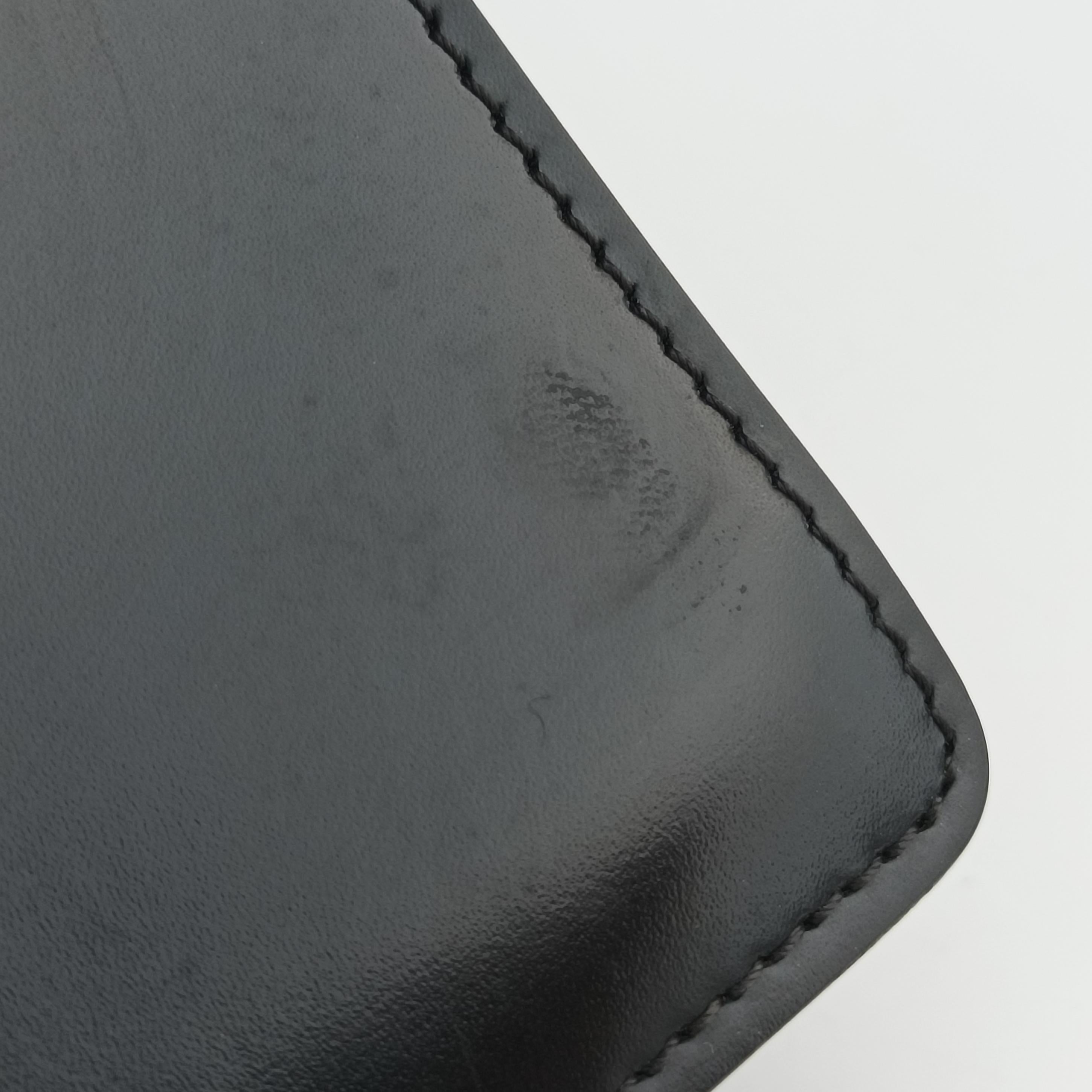 Pre-owned Givenchy Infinity Black leather  shoulderbag | stylenewstar