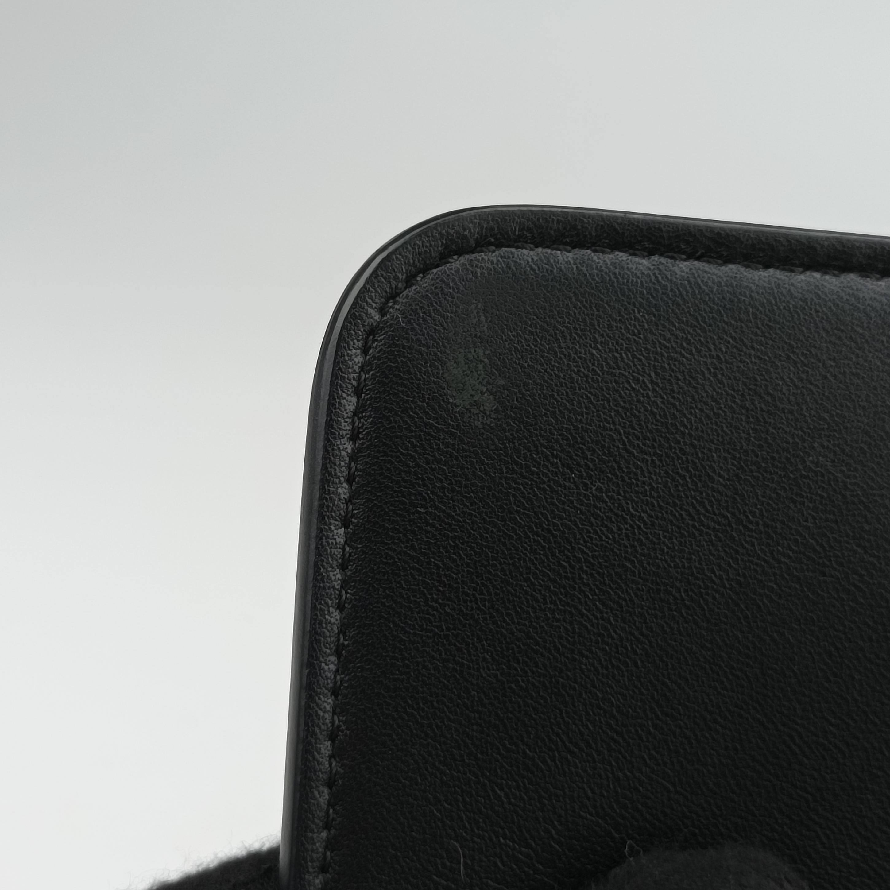Pre-owned Givenchy Infinity Black leather  shoulderbag | stylenewstar