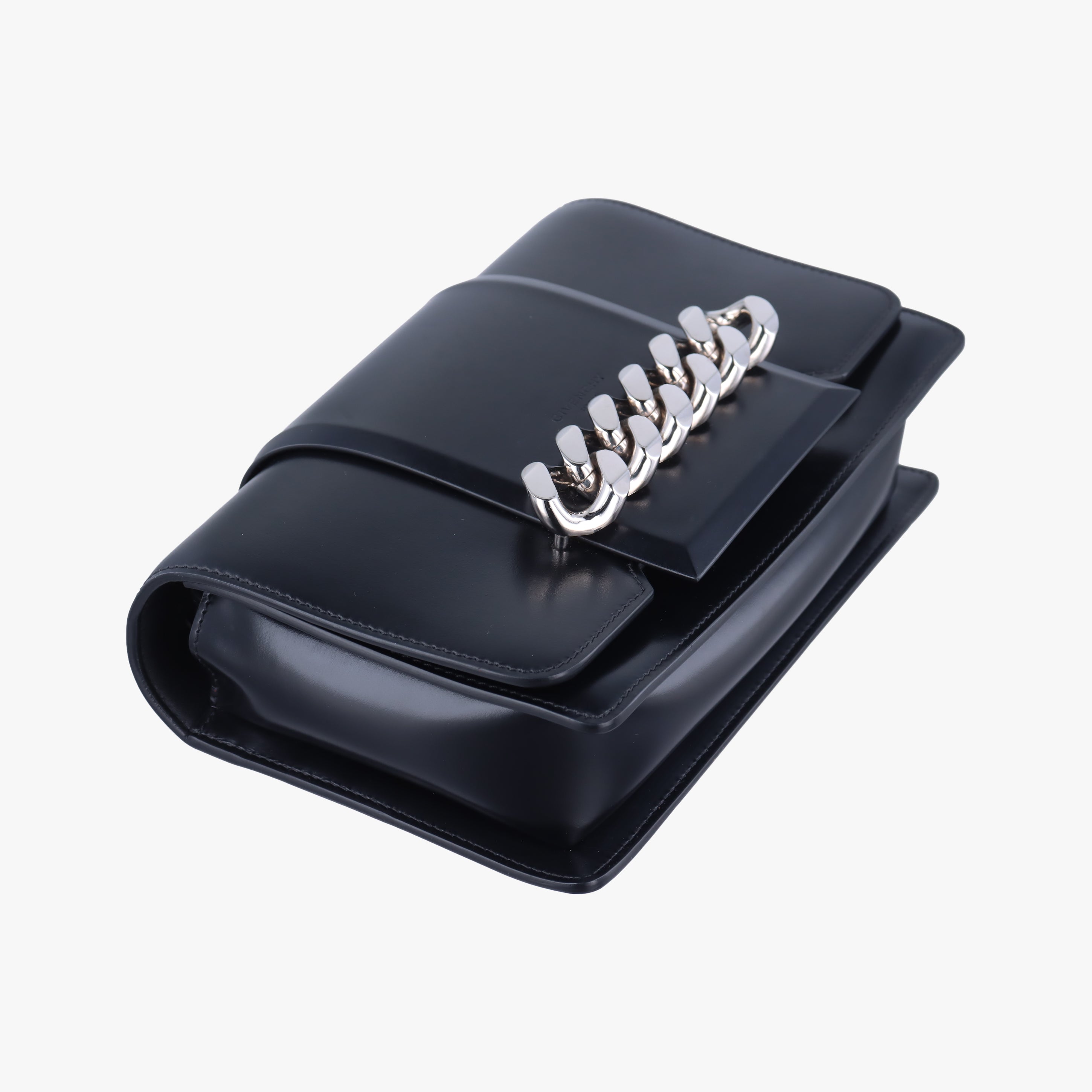 Pre-owned Givenchy Infinity Black leather  shoulderbag | stylenewstar