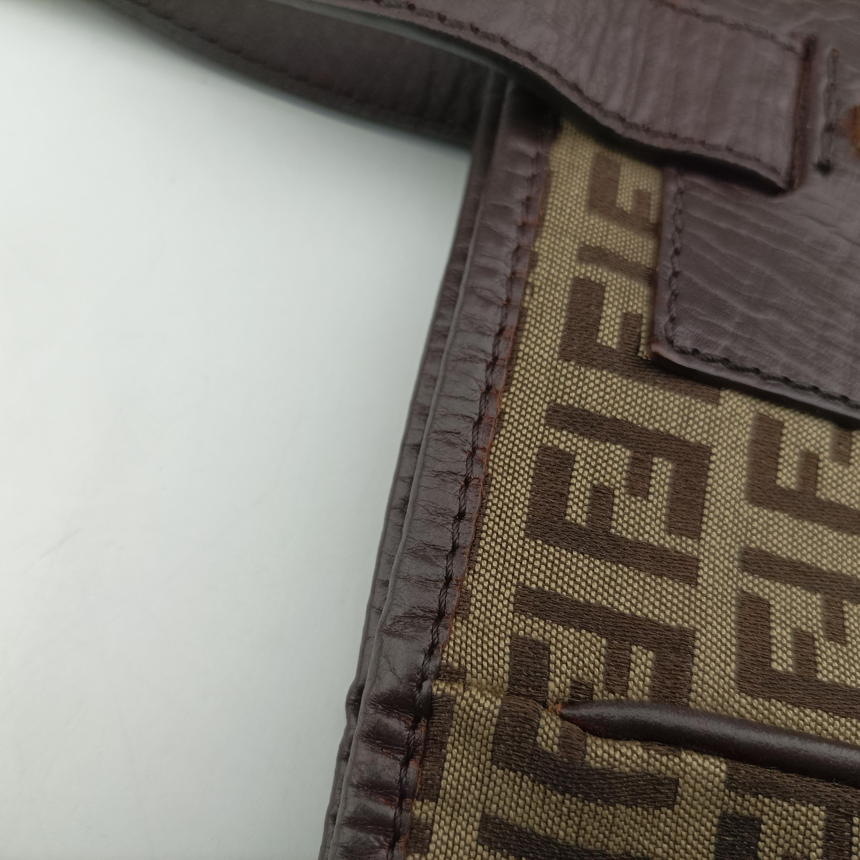 Pre-owned Fendi Zucchino Brown canvas 8BH181 shoulderbag | stylenewstar
