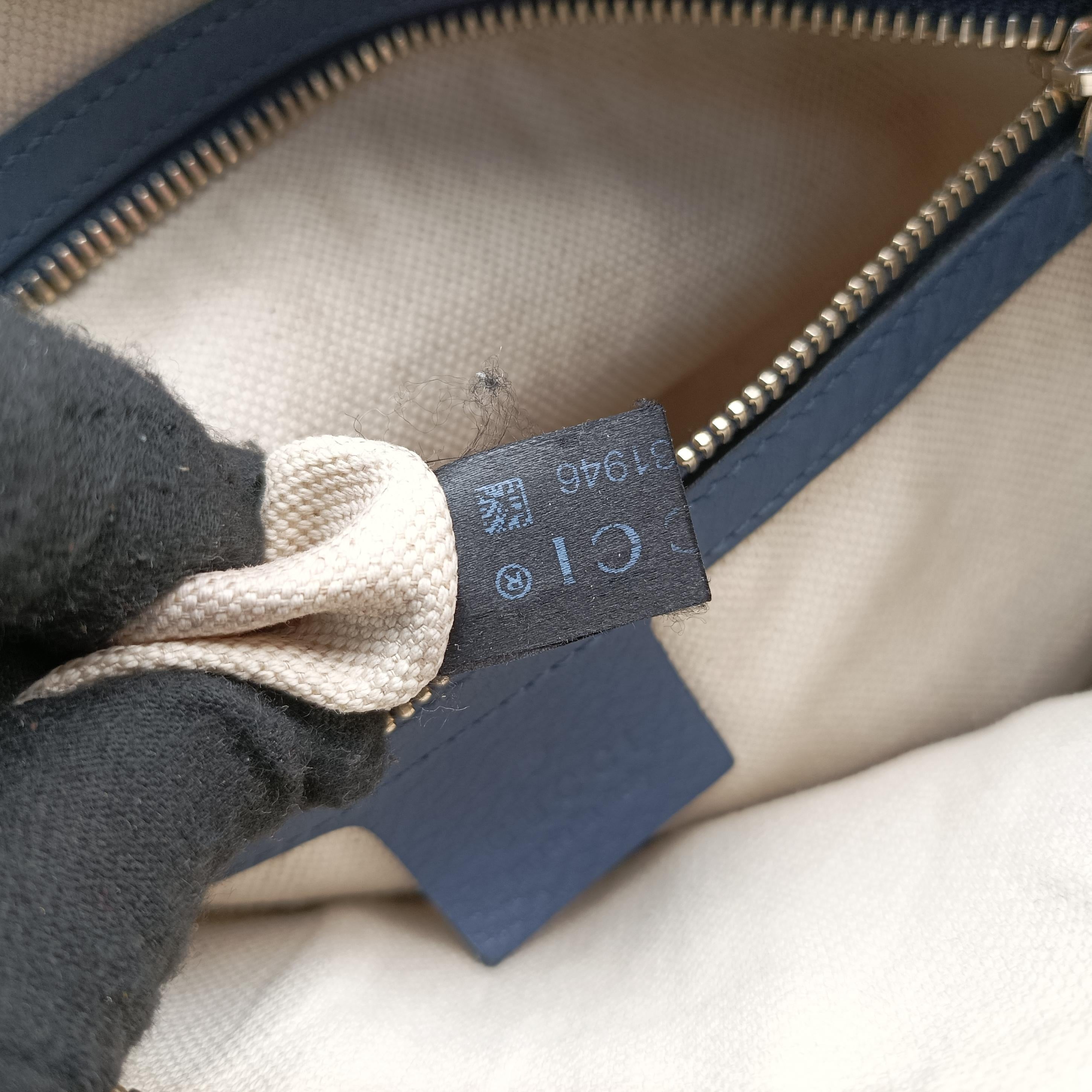 Secondhand Gucci Sherry Line Beige x Blue x Pink canvas×leather 247205 shoulderbag | stylenewstar