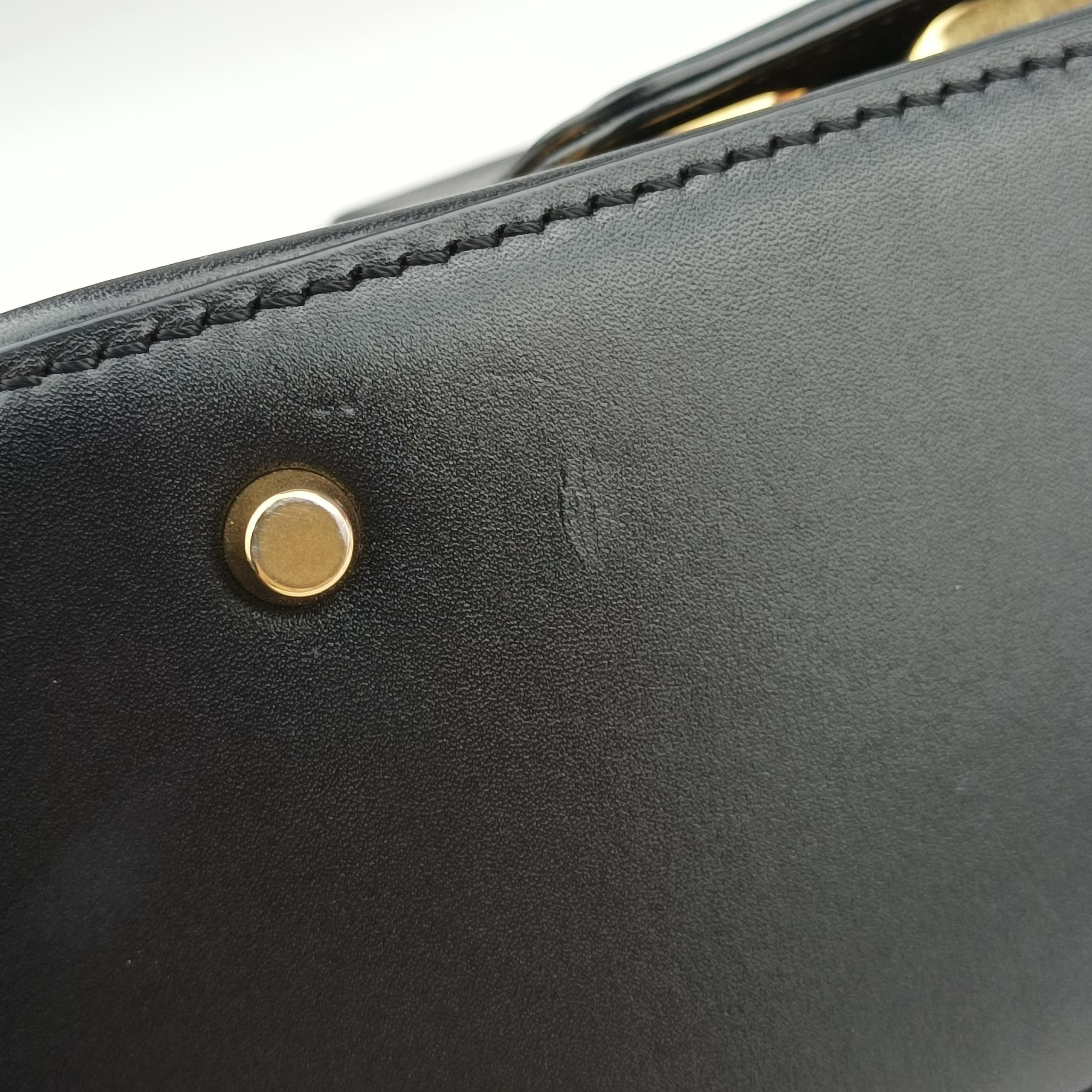 Pre-owned Valentino VLogo Black Leather  shoulderbag | stylenewstar