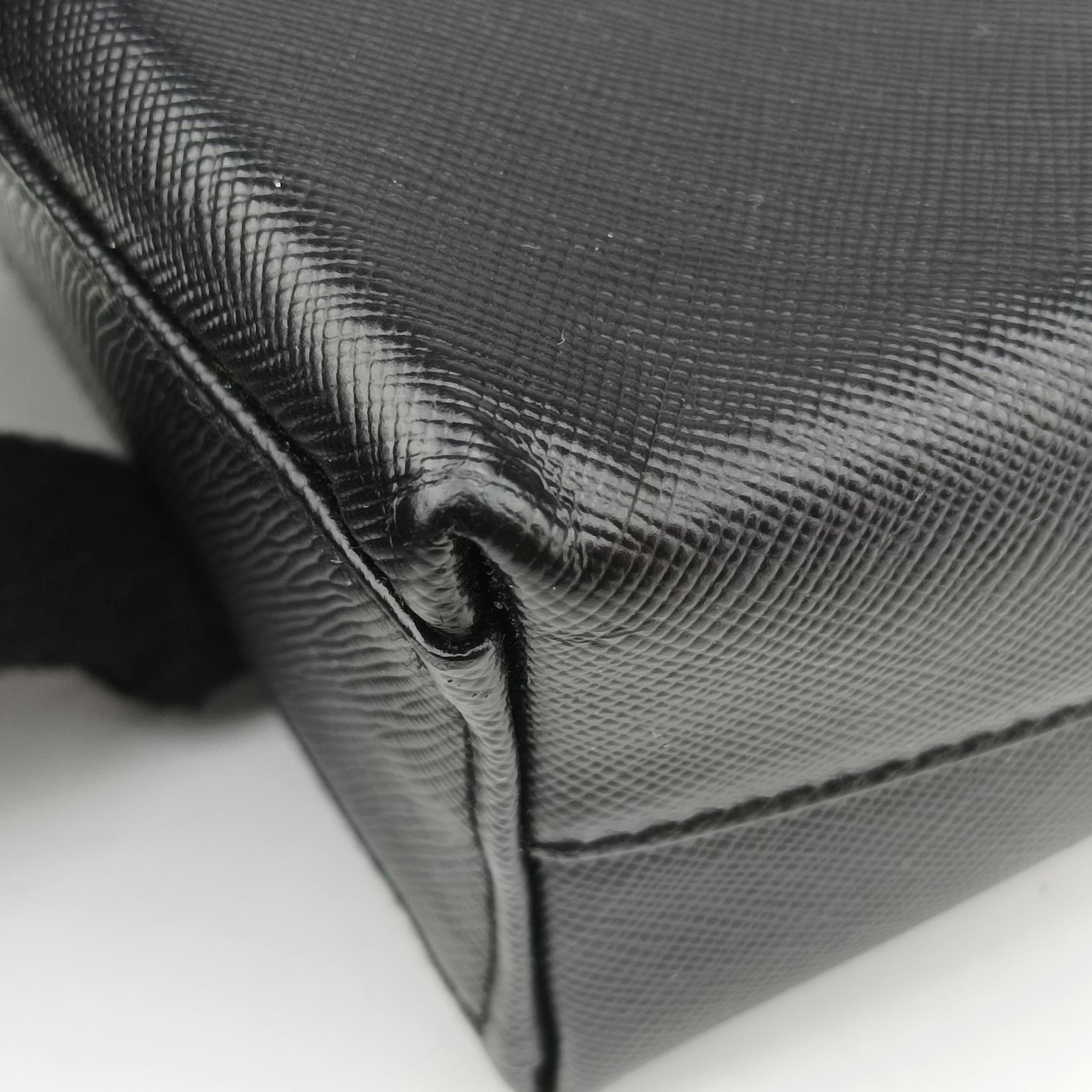 Vintage Ferragamo Gancini Black Leather  shoulderbag | stylenewstar