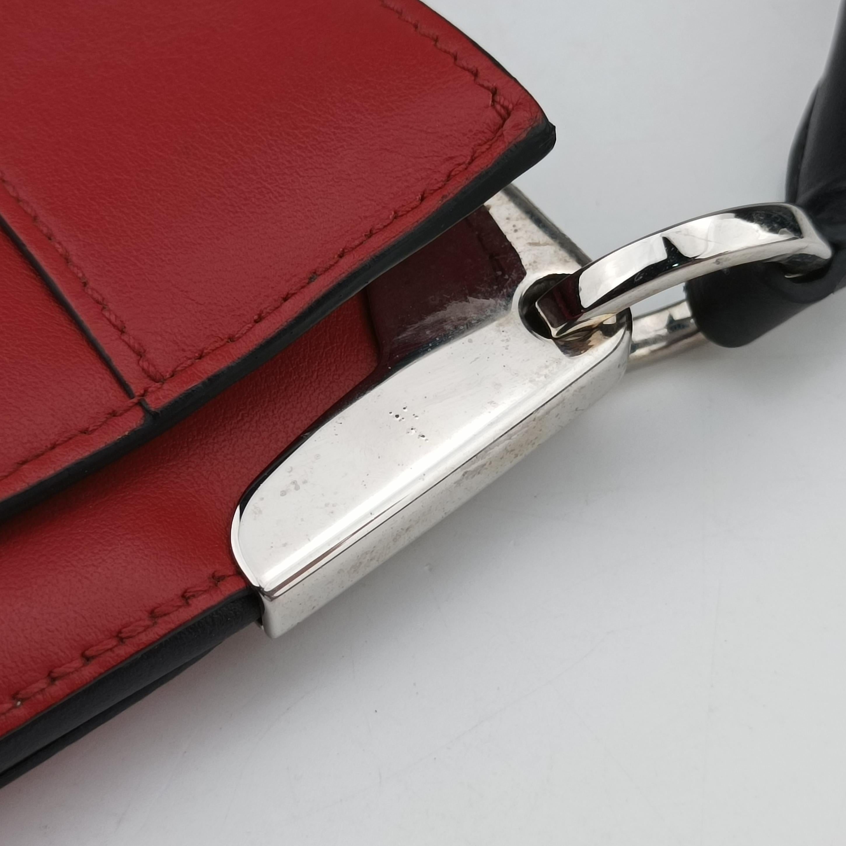 Vintage Prada Maggit Red × Black leather 1BC082 shoulderbag | stylenewstar