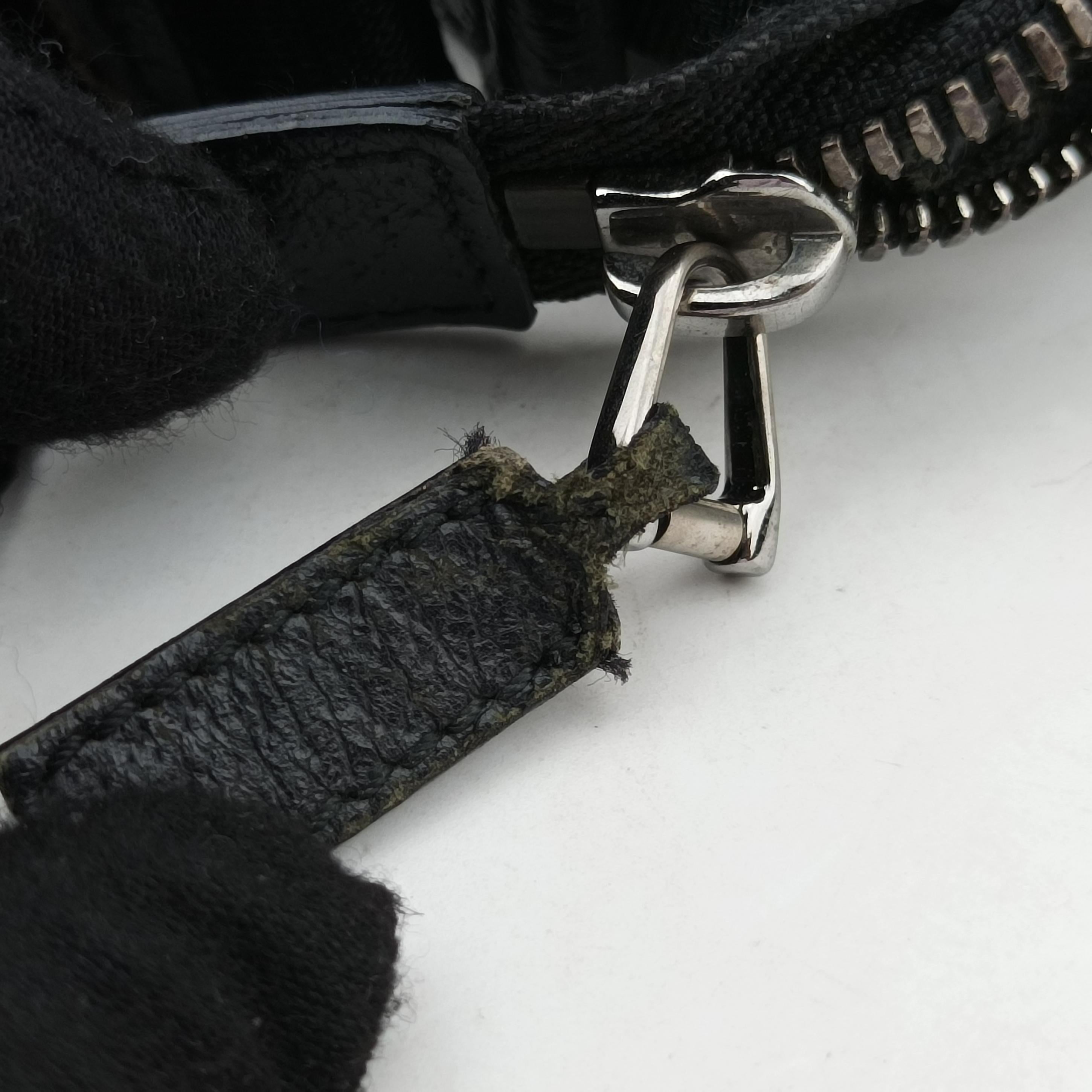 Secondhand Gucci GG Canvas Black canvas×leather 114273 shoulderbag | stylenewstar