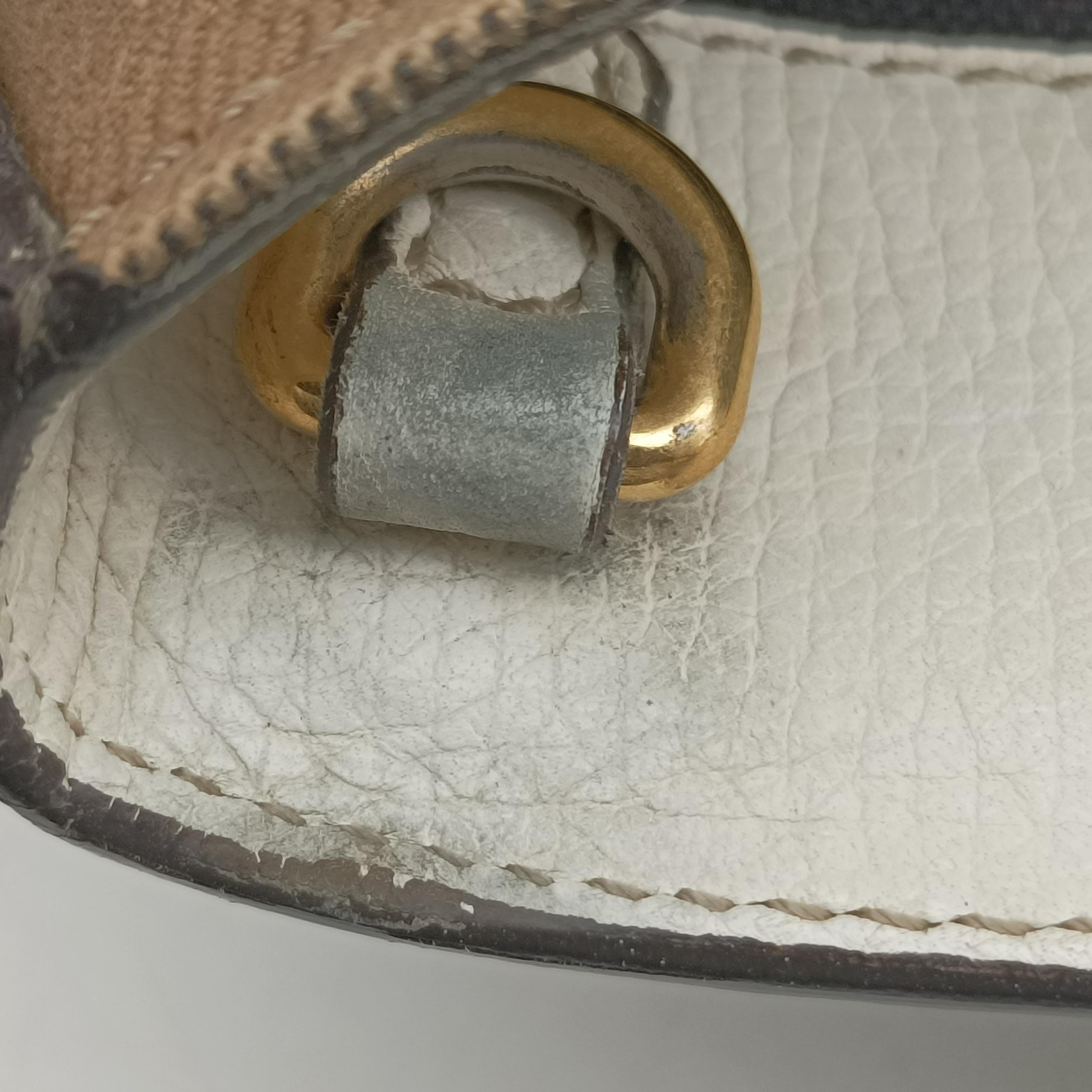 Vintage Burberry House Check The Banner White Leather  shoulderbag | stylenewstar