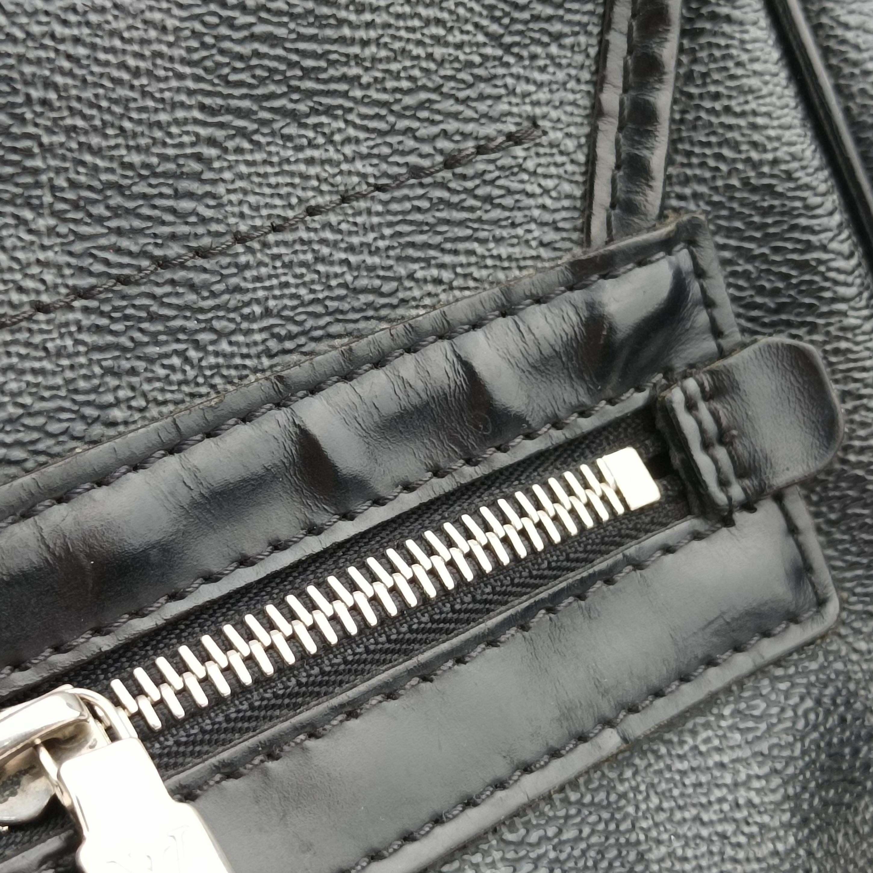 Pre-owned Louis Vuitton DANIEL MM Noir Damier GRAPHITE N58029 shoulderbag | stylenewstar
