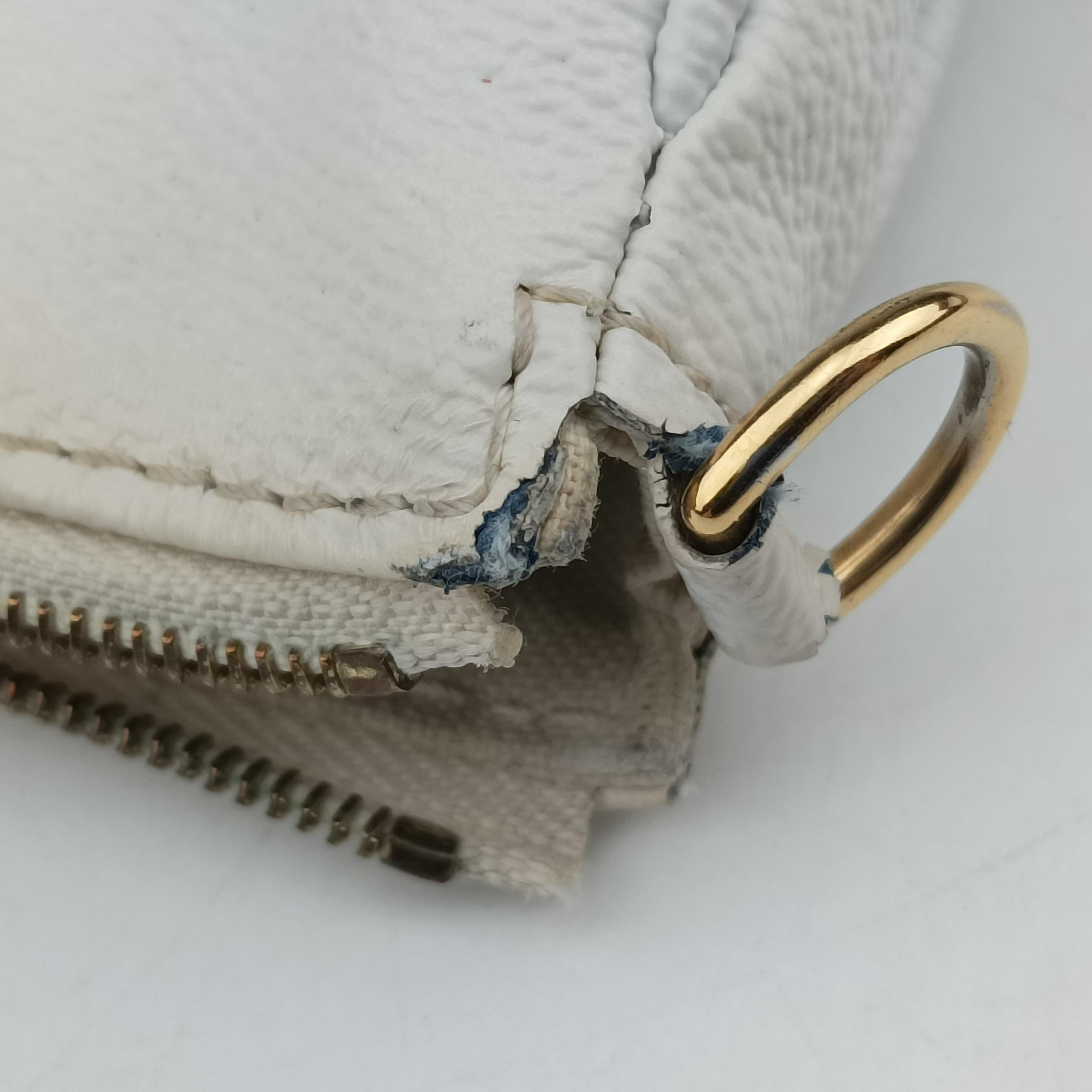 Pre-owned Louis Vuitton MULTI POCHETTE ACCESSOIRES Blue Gradient Monogram Giant M57633 shoulderbag | stylenewstar
