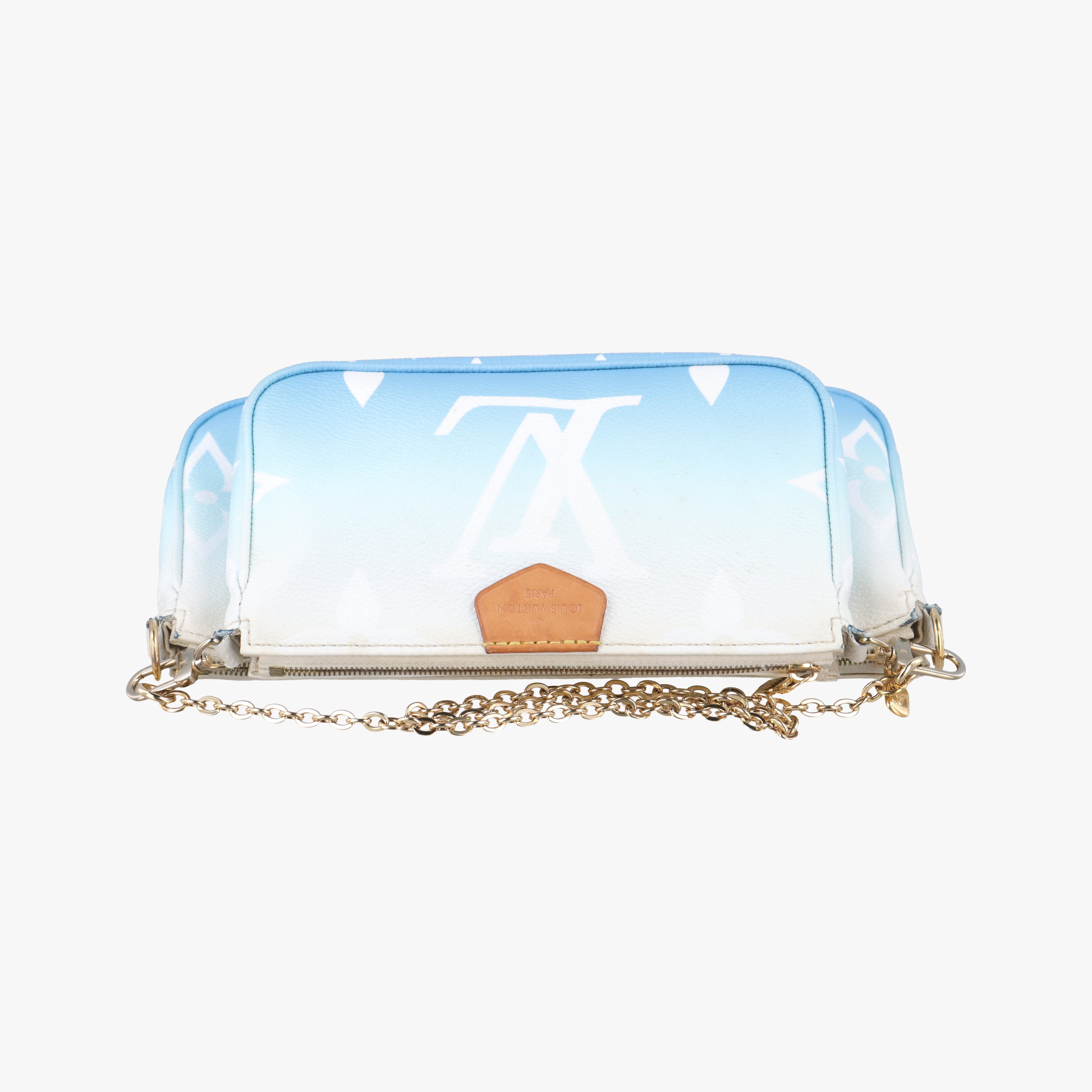 Pre-owned Louis Vuitton MULTI POCHETTE ACCESSOIRES Blue Gradient Monogram Giant M57633 shoulderbag | stylenewstar