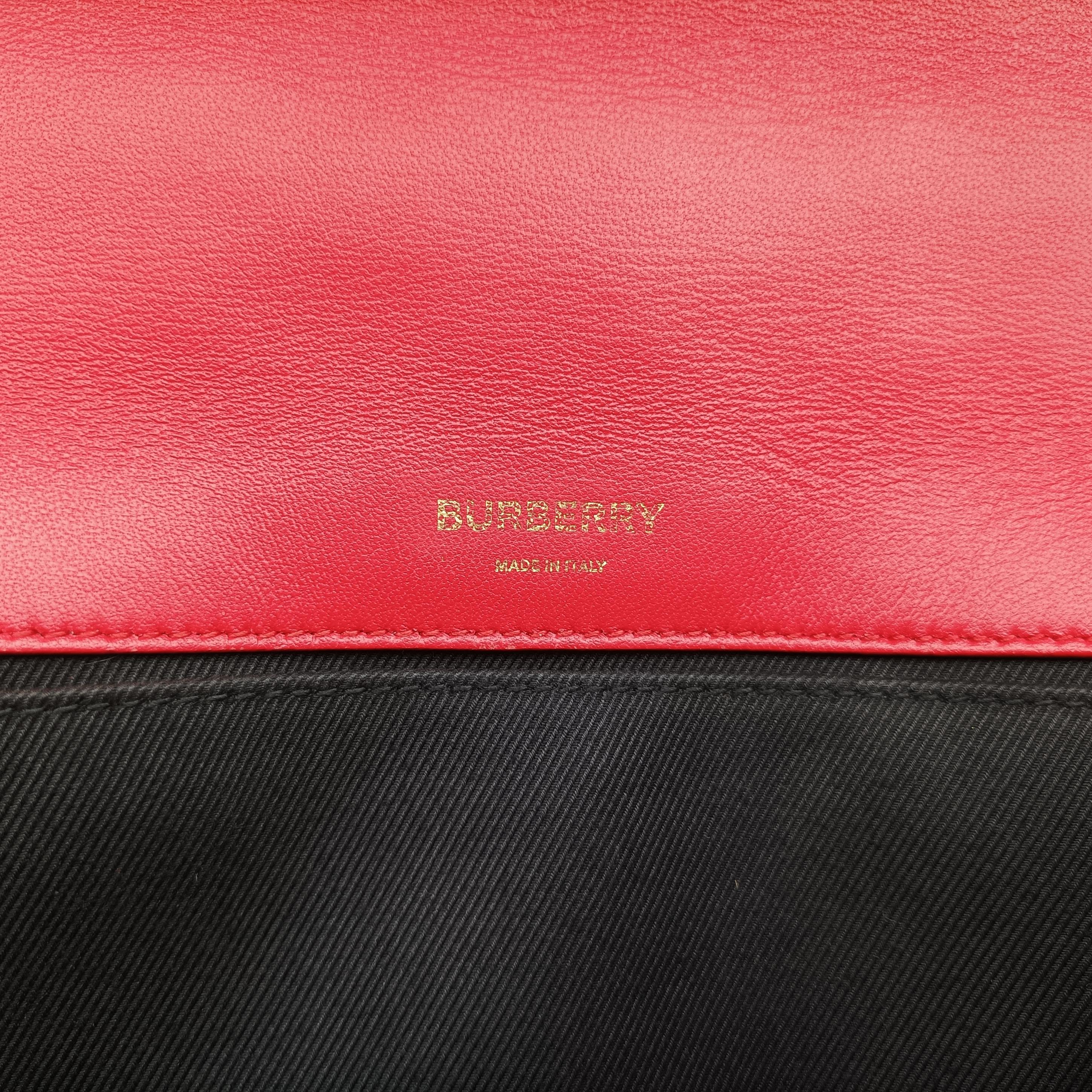 Pre-owned Burberry Lola chain TB Red Leather  shoulderbag | stylenewstar