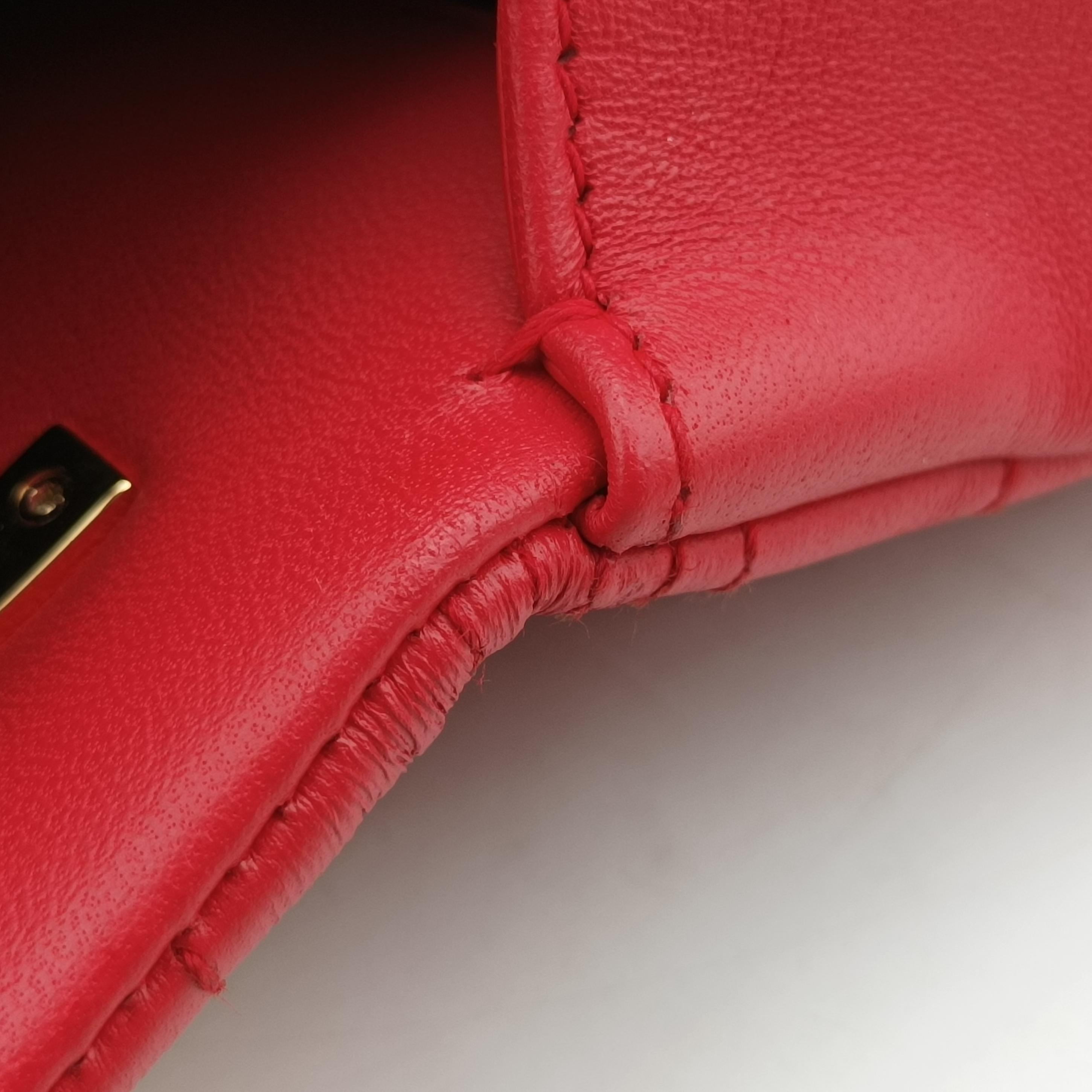 Pre-owned Burberry Lola chain TB Red Leather  shoulderbag | stylenewstar