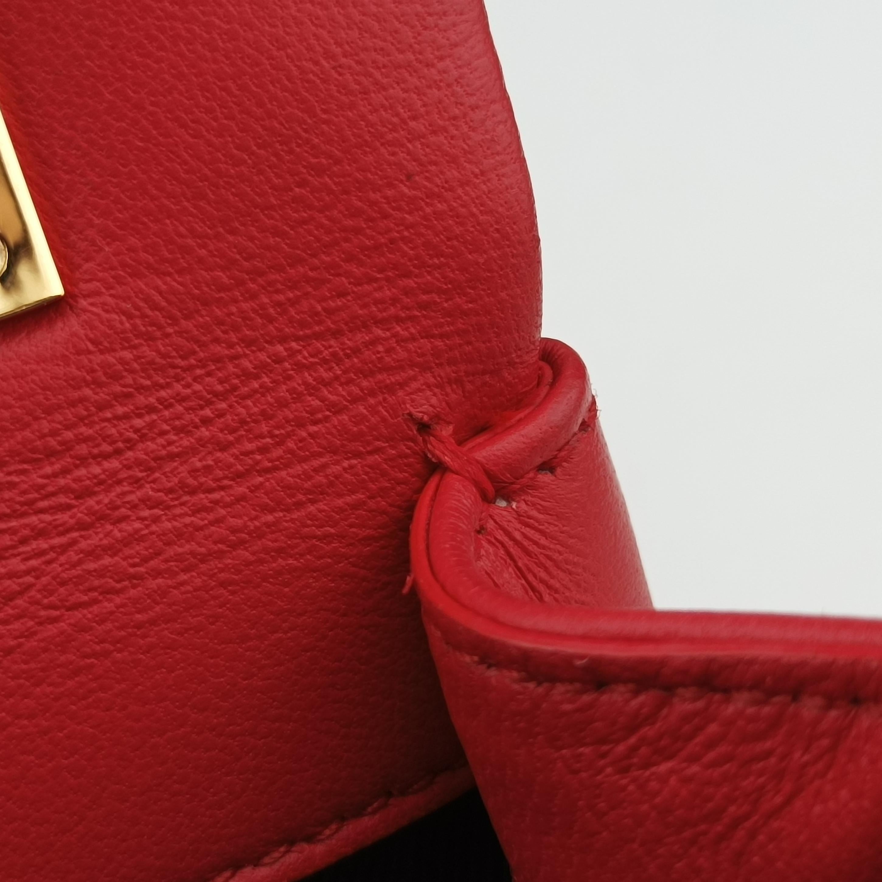 Pre-owned Burberry Lola chain TB Red Leather  shoulderbag | stylenewstar
