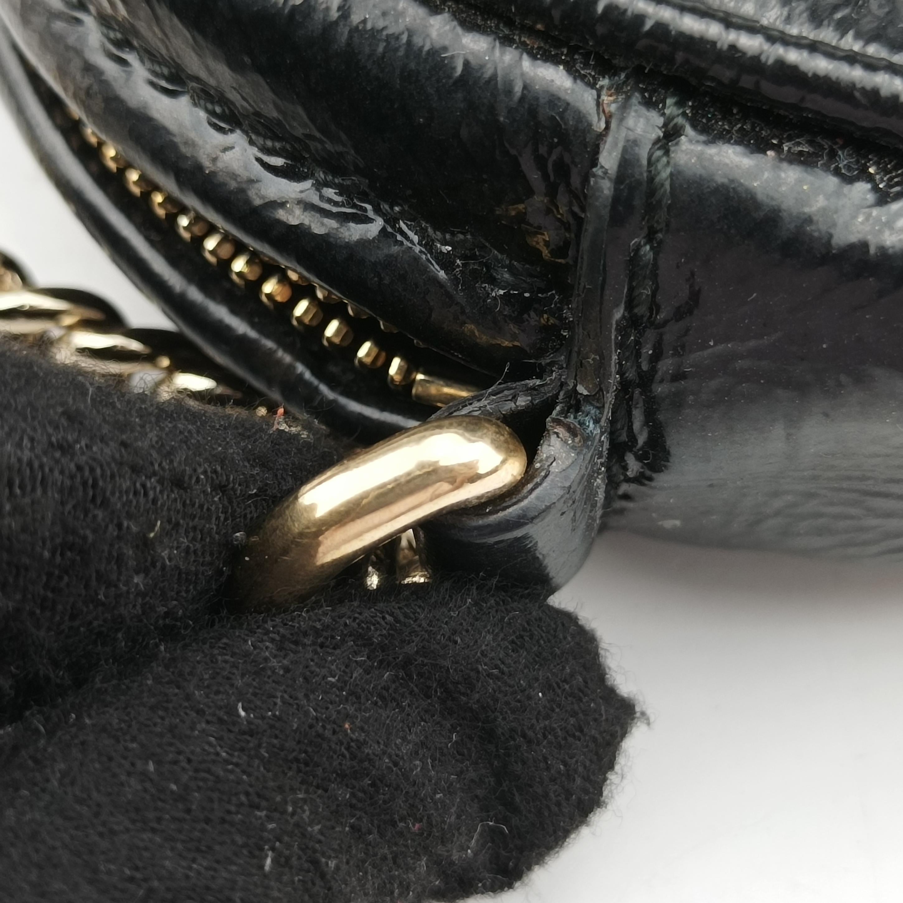 Pre-owned Gucci Soho Black Patent 353965 shoulderbag | stylenewstar