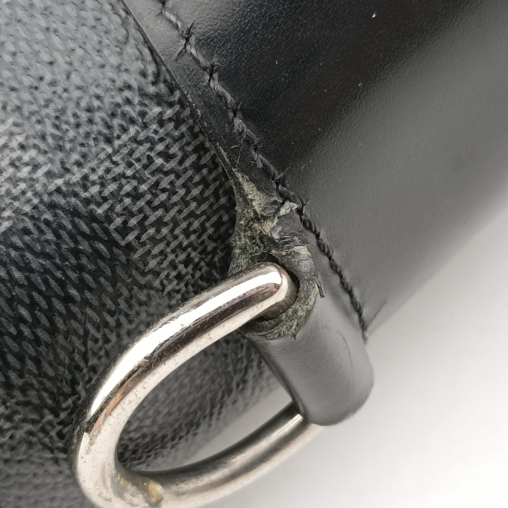 Secondhand Louis Vuitton TADAO Noir Damier Graphite N51192 shoulderbag | stylenewstar
