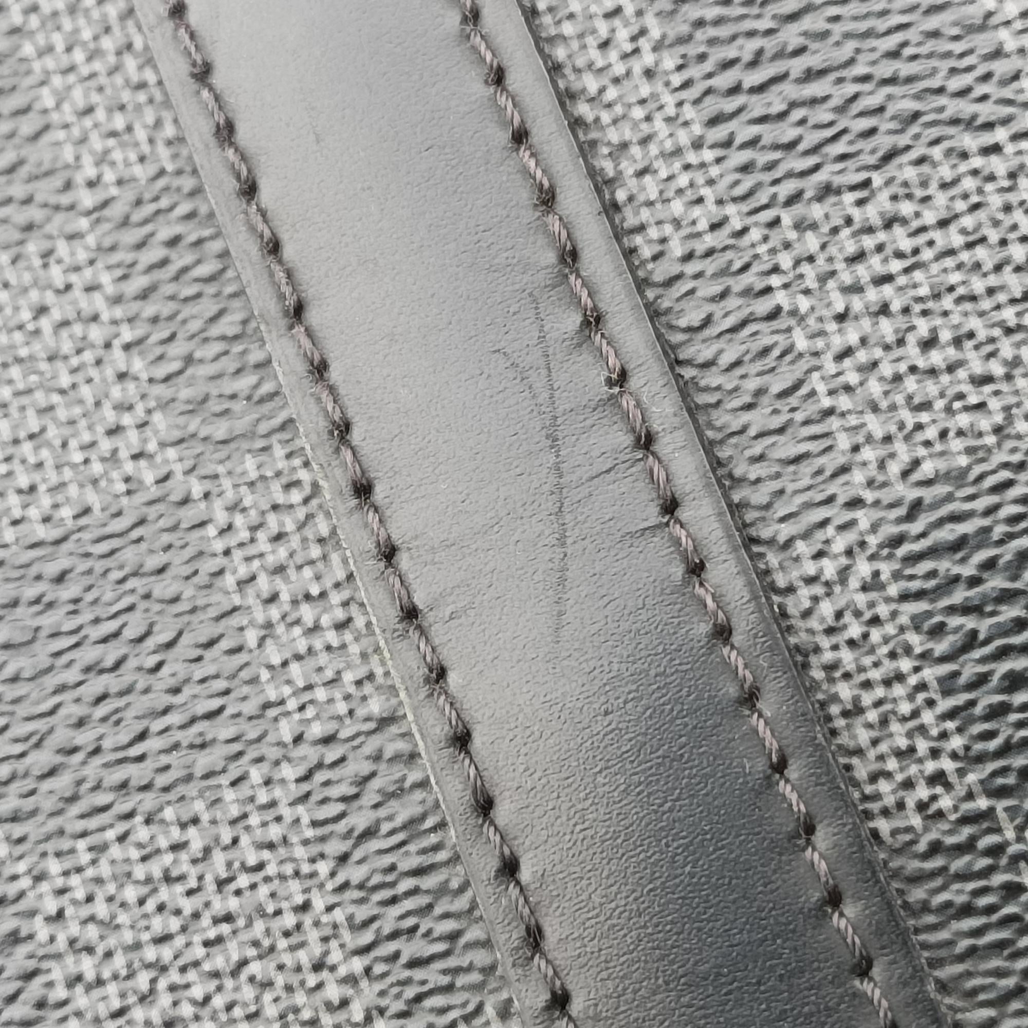Secondhand Louis Vuitton TADAO Noir Damier Graphite N51192 shoulderbag | stylenewstar
