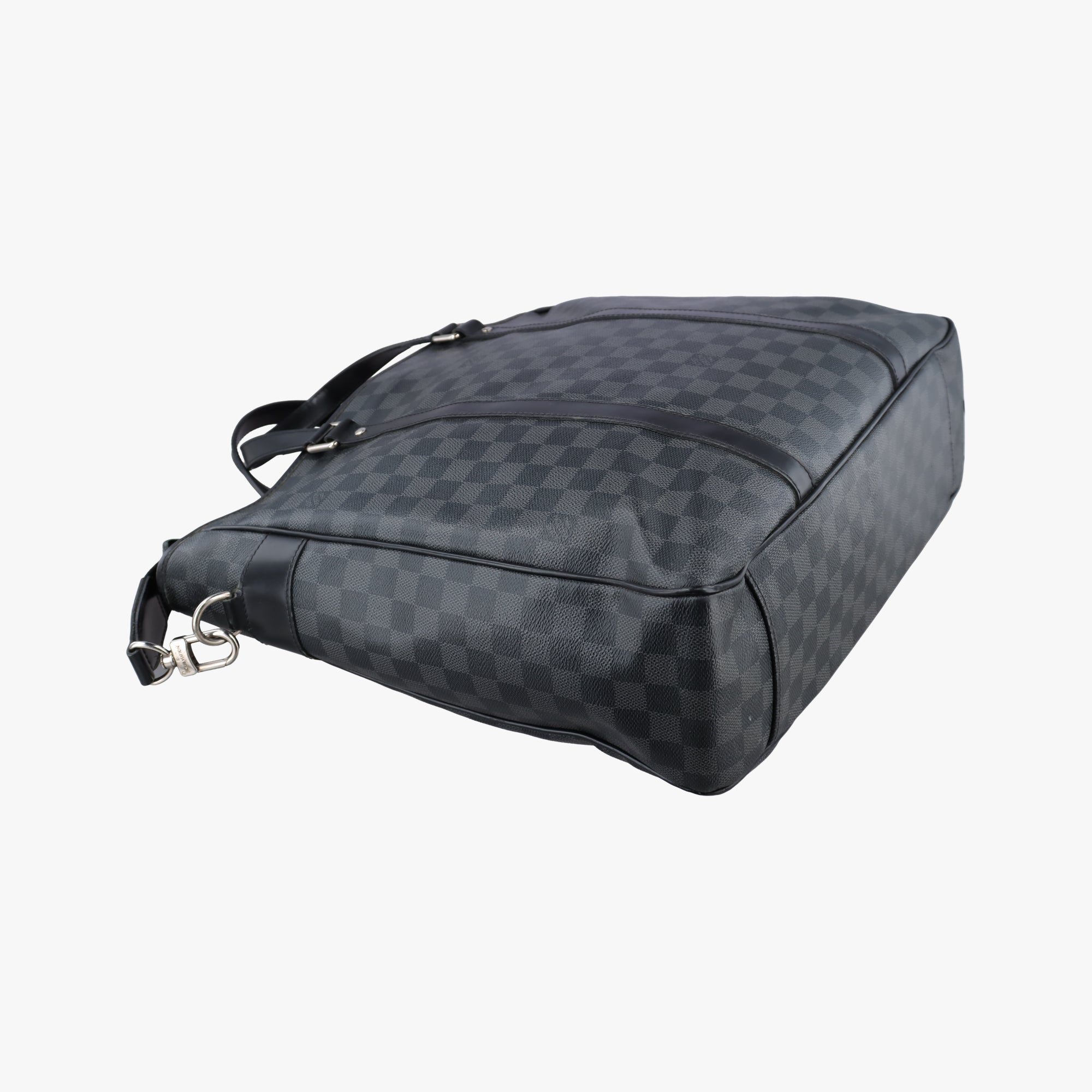 Secondhand Louis Vuitton TADAO Noir Damier Graphite N51192 shoulderbag | stylenewstar