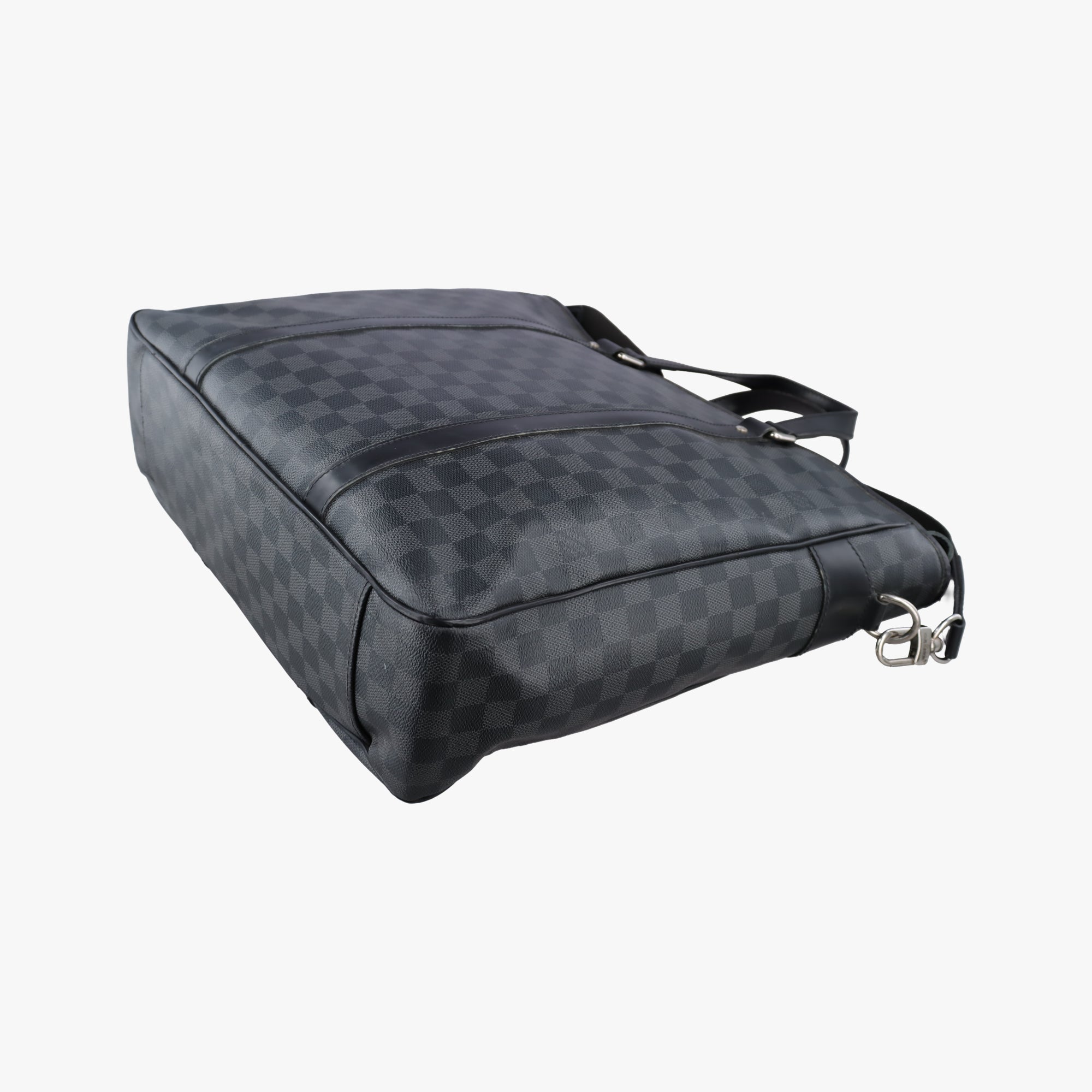 Secondhand Louis Vuitton TADAO Noir Damier Graphite N51192 shoulderbag | stylenewstar