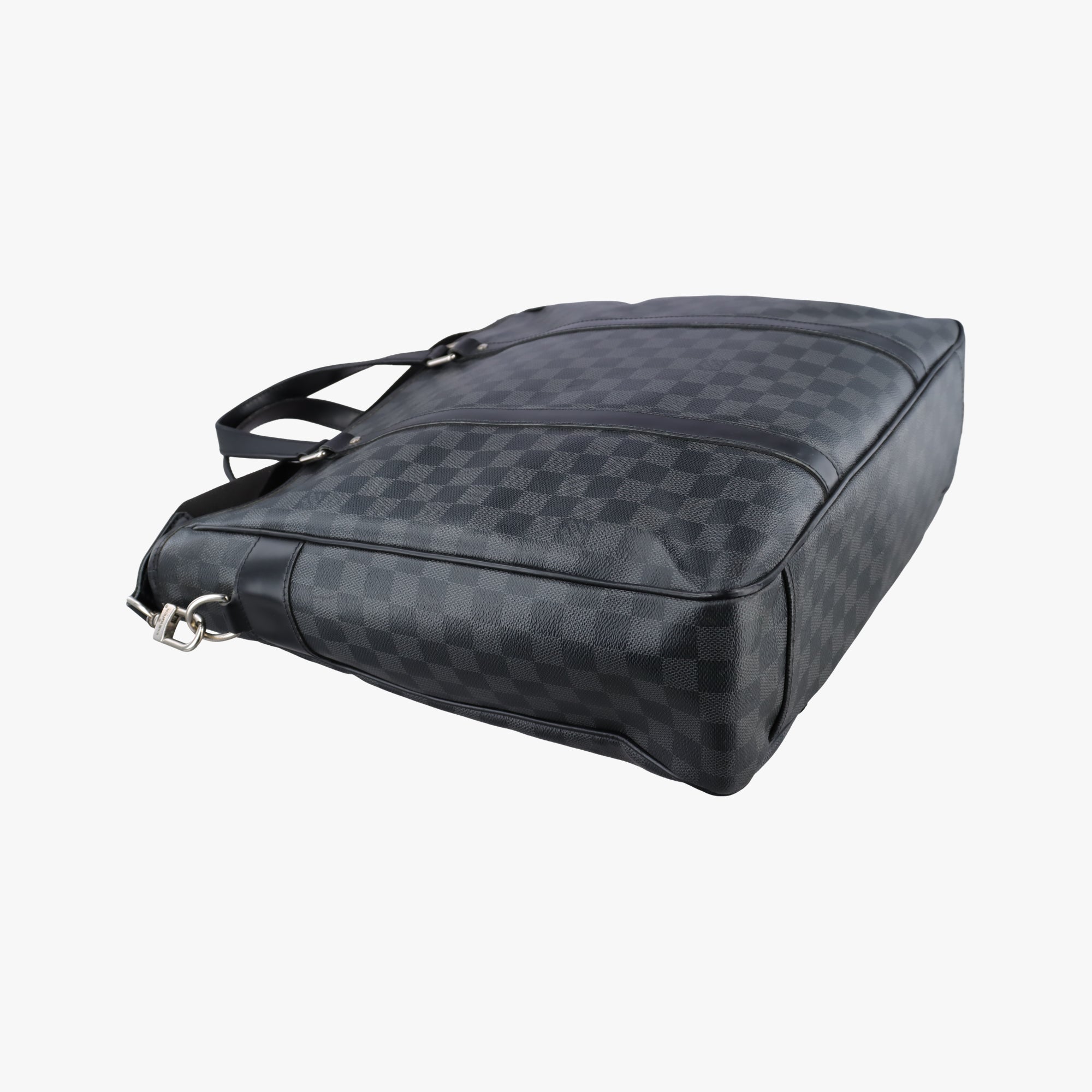 Secondhand Louis Vuitton TADAO Noir Damier Graphite N51192 shoulderbag | stylenewstar