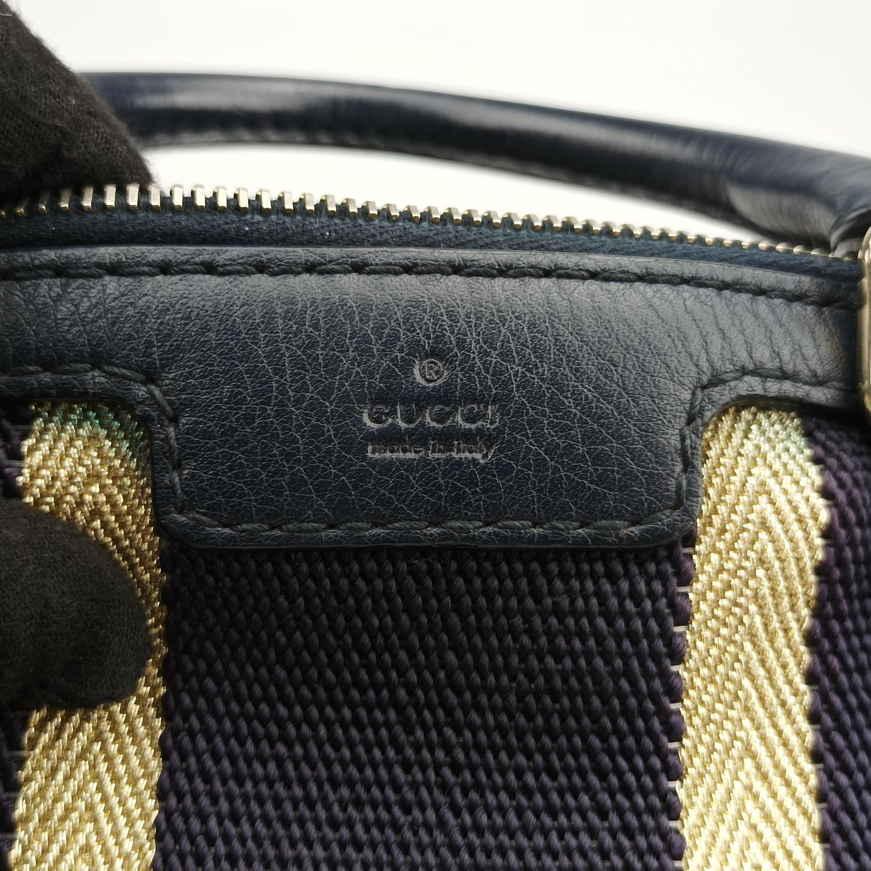 Pre-owned Gucci Sherry Line navy Leather 247205 shoulderbag | stylenewstar
