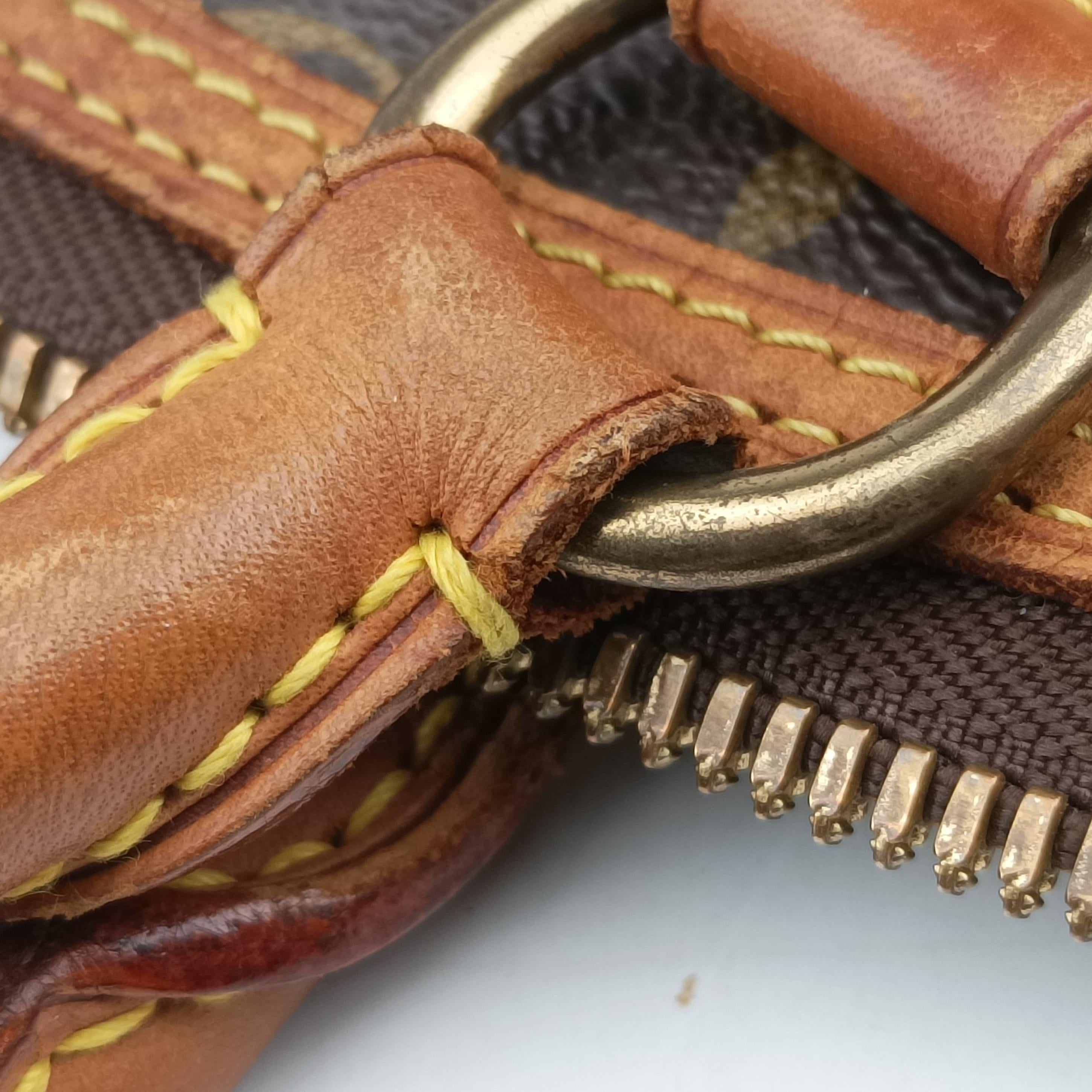 Pre-owned Louis Vuitton LOCKIT Brown Monogram Canvas M40103 handbag | stylenewstar