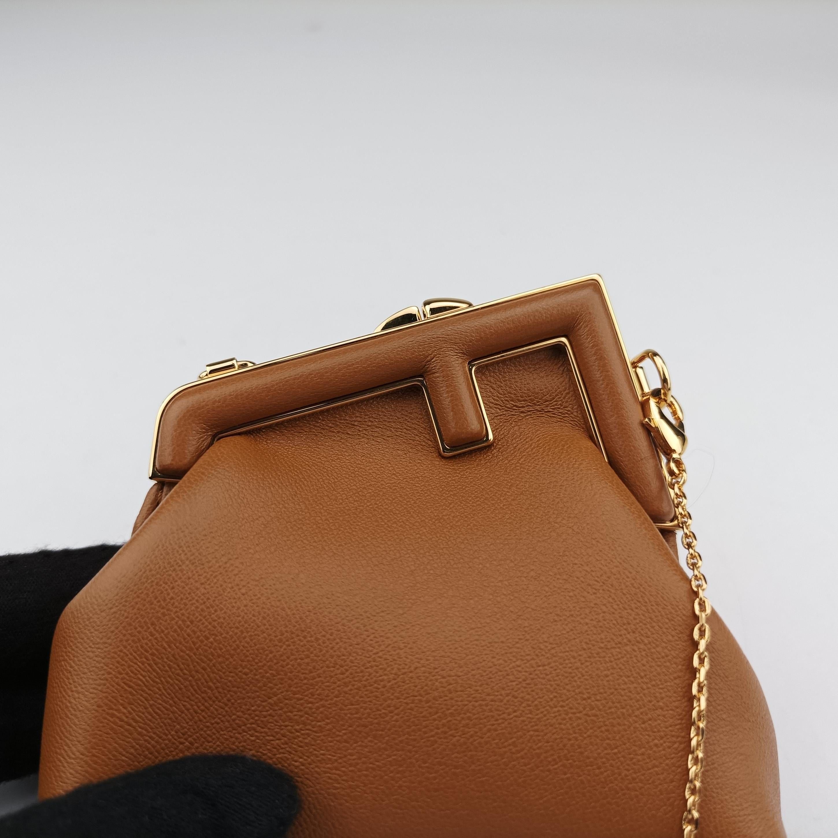Pre-owned Fendi Nano First Brown Leather 7AS051 shoulderbag | stylenewstar