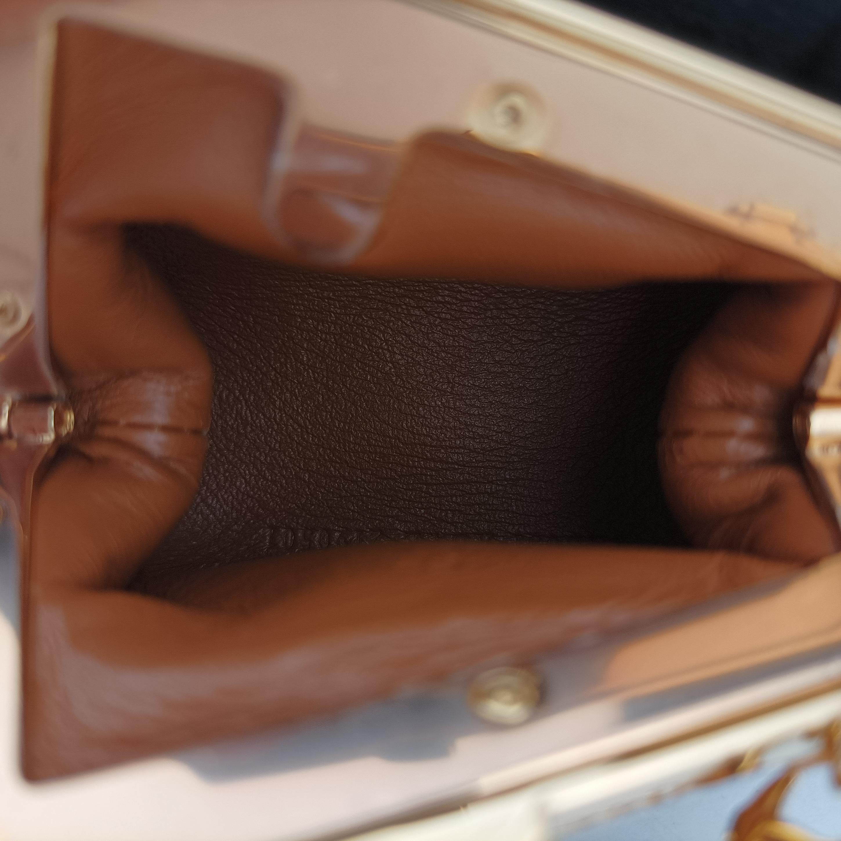 Pre-owned Fendi Nano First Brown Leather 7AS051 shoulderbag | stylenewstar