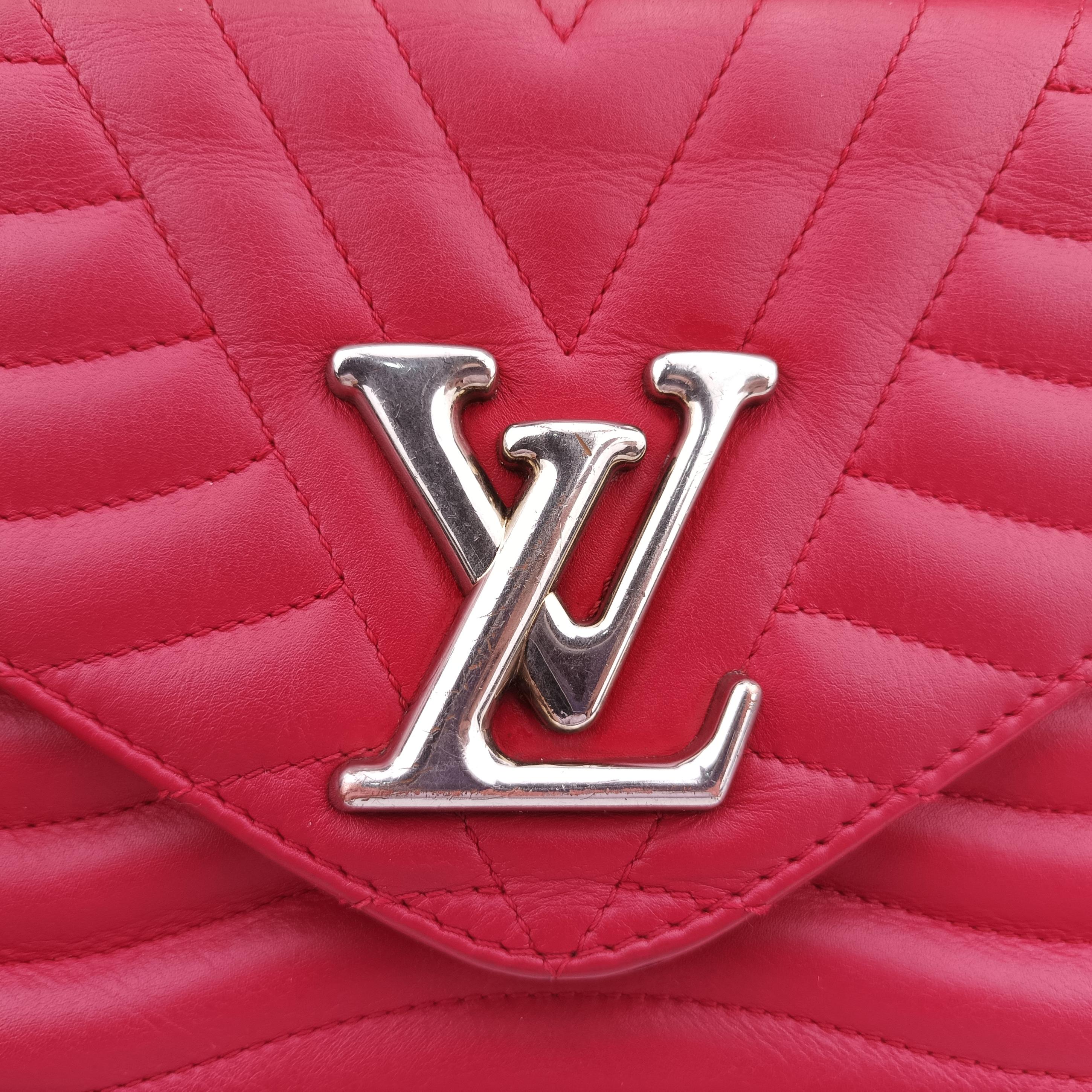 Pre-owned Louis Vuitton NEW WAVE Chain MM Ecarlate Leather M51943 shoulderbag | stylenewstar