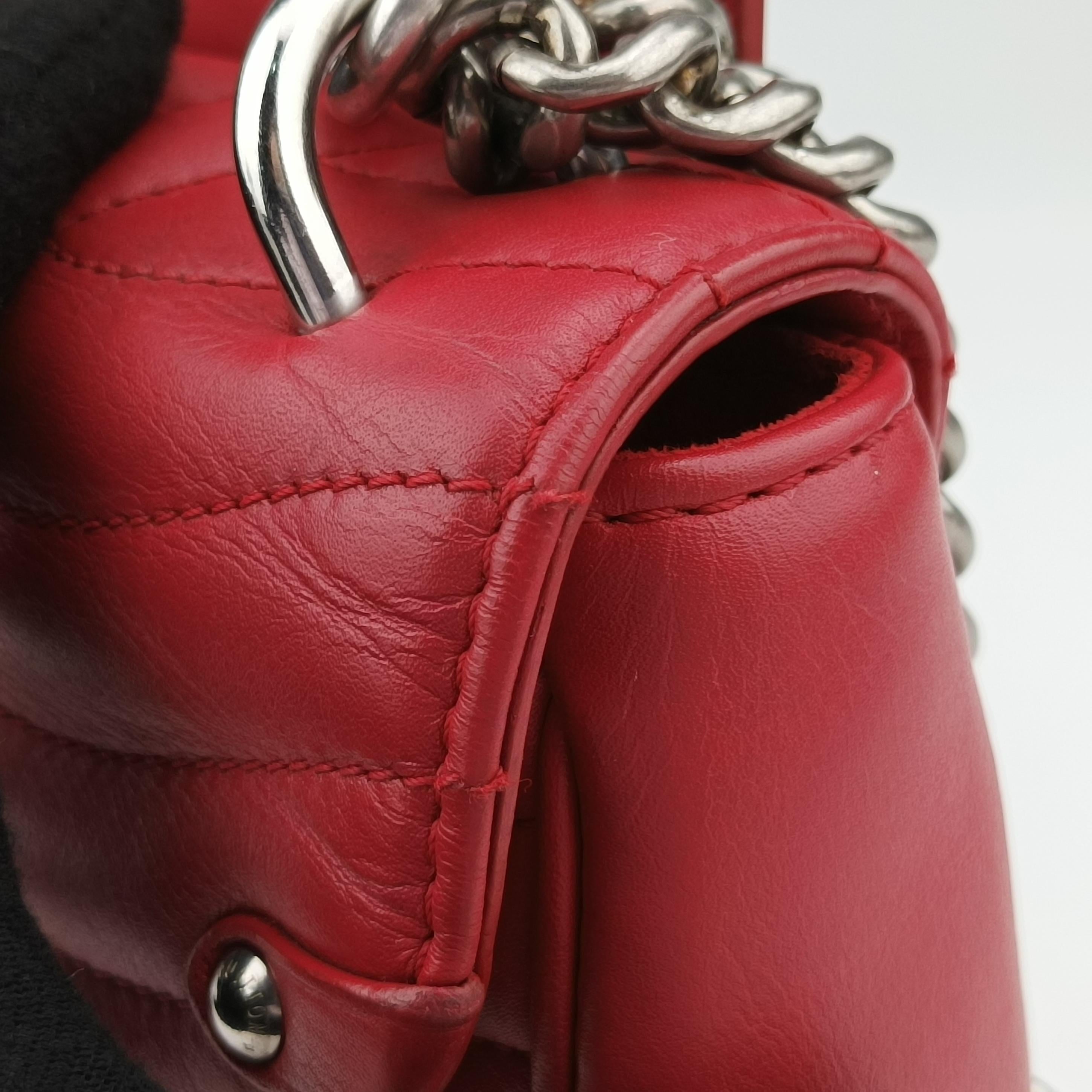 Pre-owned Louis Vuitton NEW WAVE Chain MM Ecarlate Leather M51943 shoulderbag | stylenewstar