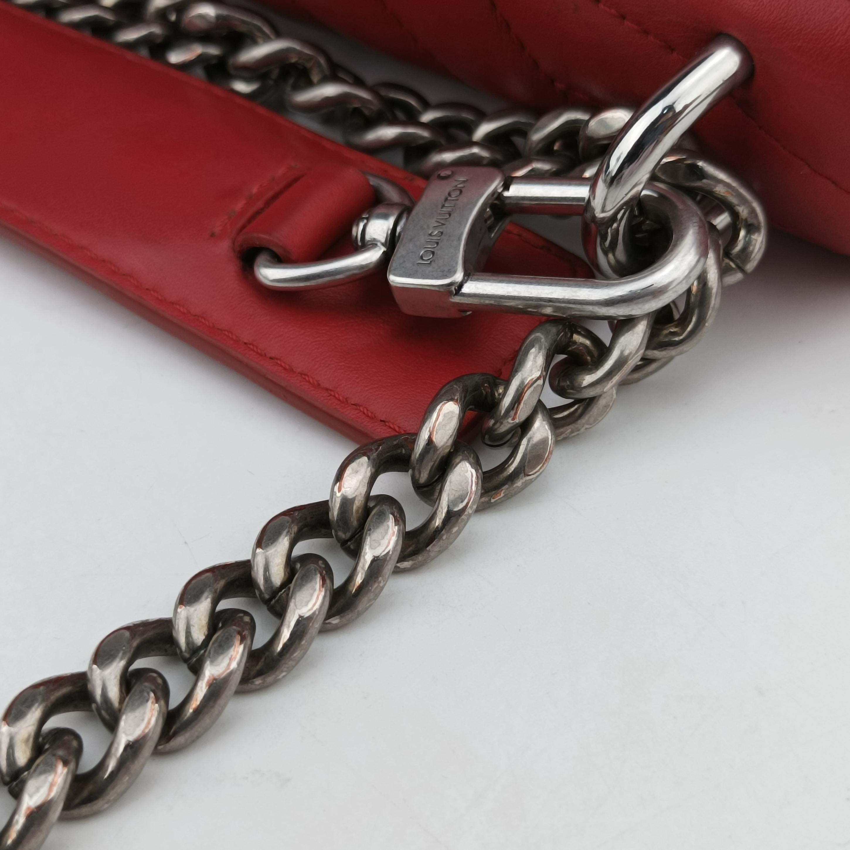 Pre-owned Louis Vuitton NEW WAVE Chain MM Ecarlate Leather M51943 shoulderbag | stylenewstar