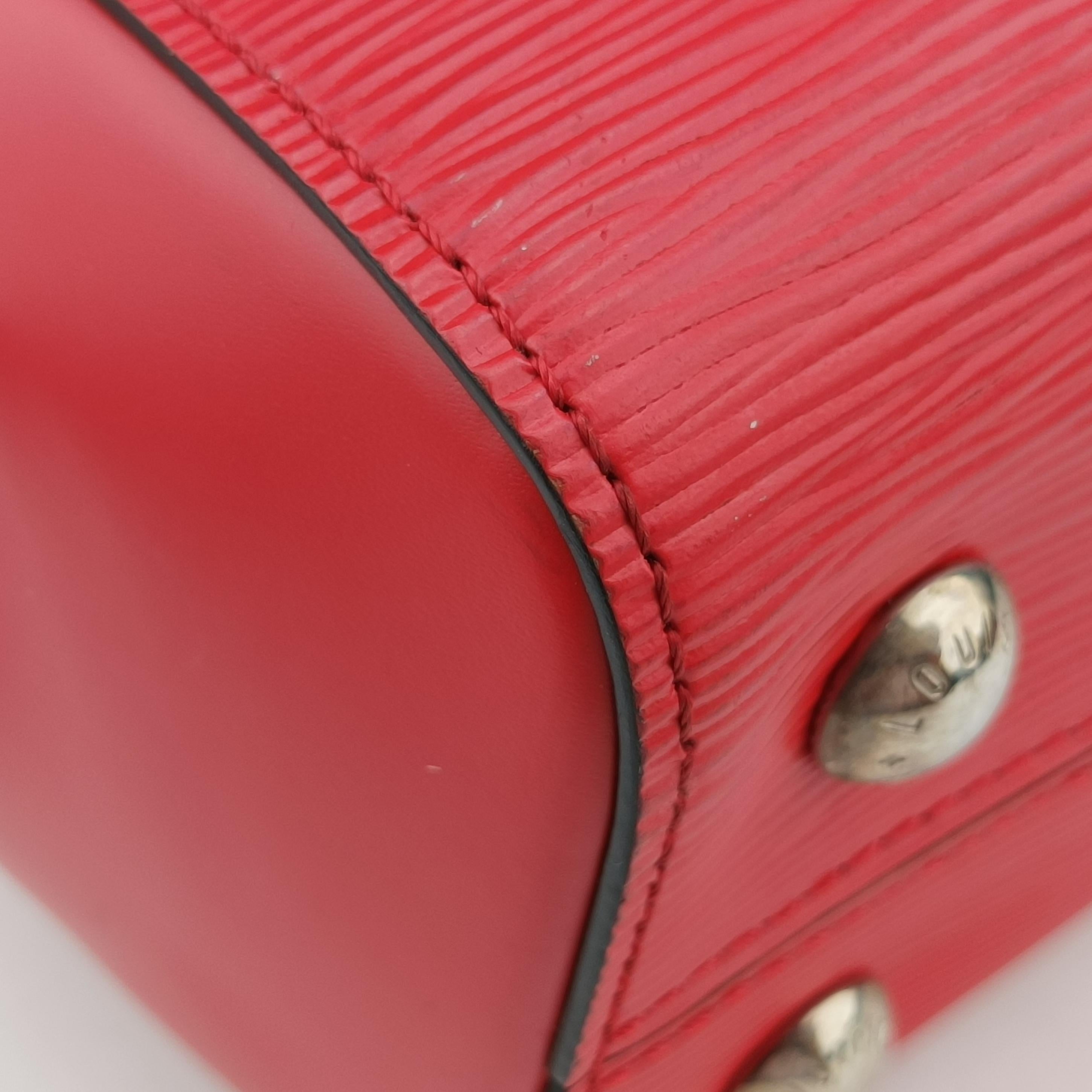 Pre-owned Louis Vuitton ClunyBB Red Epi M4205 shoulderbag | stylenewstar