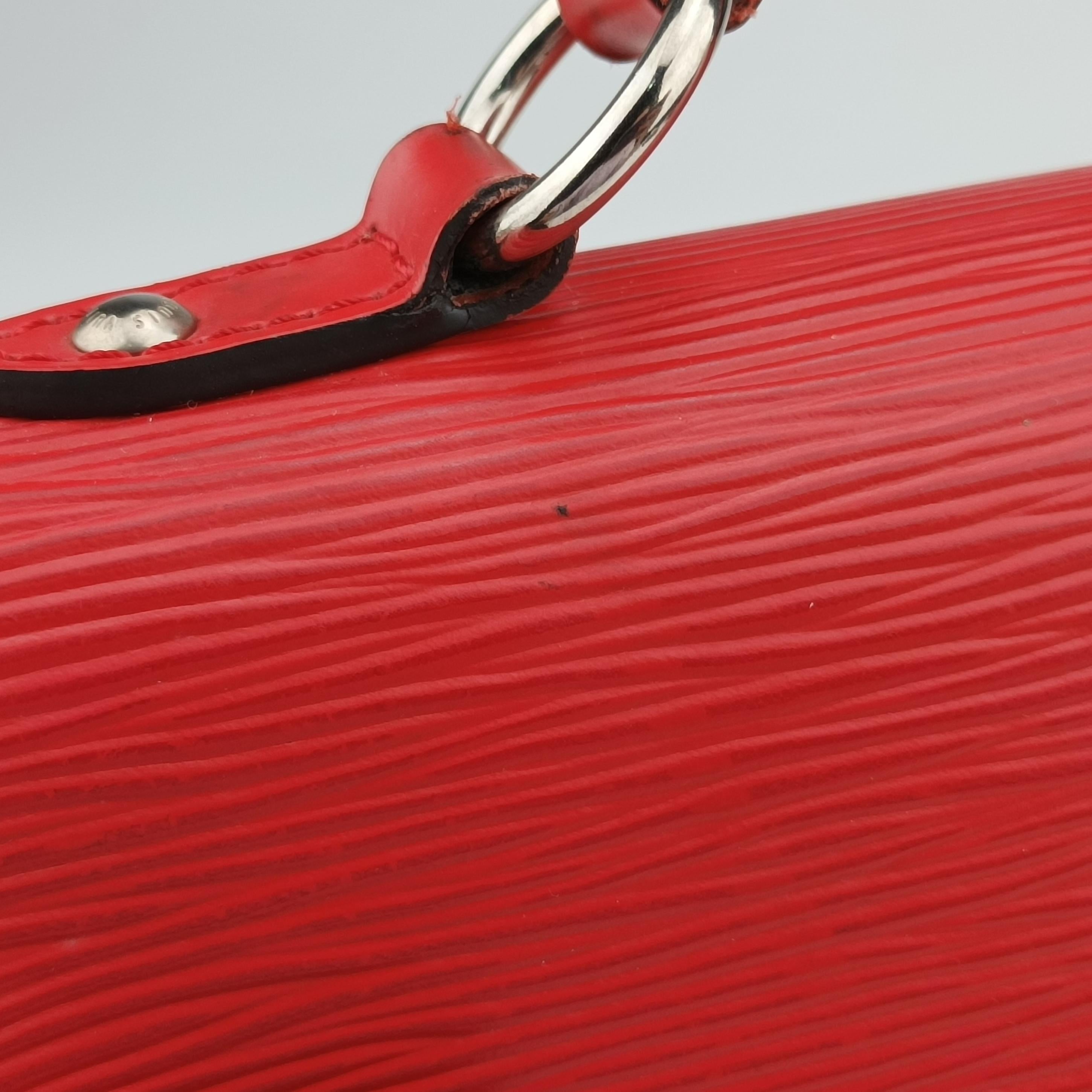 Pre-owned Louis Vuitton ClunyBB Red Epi M4205 shoulderbag | stylenewstar