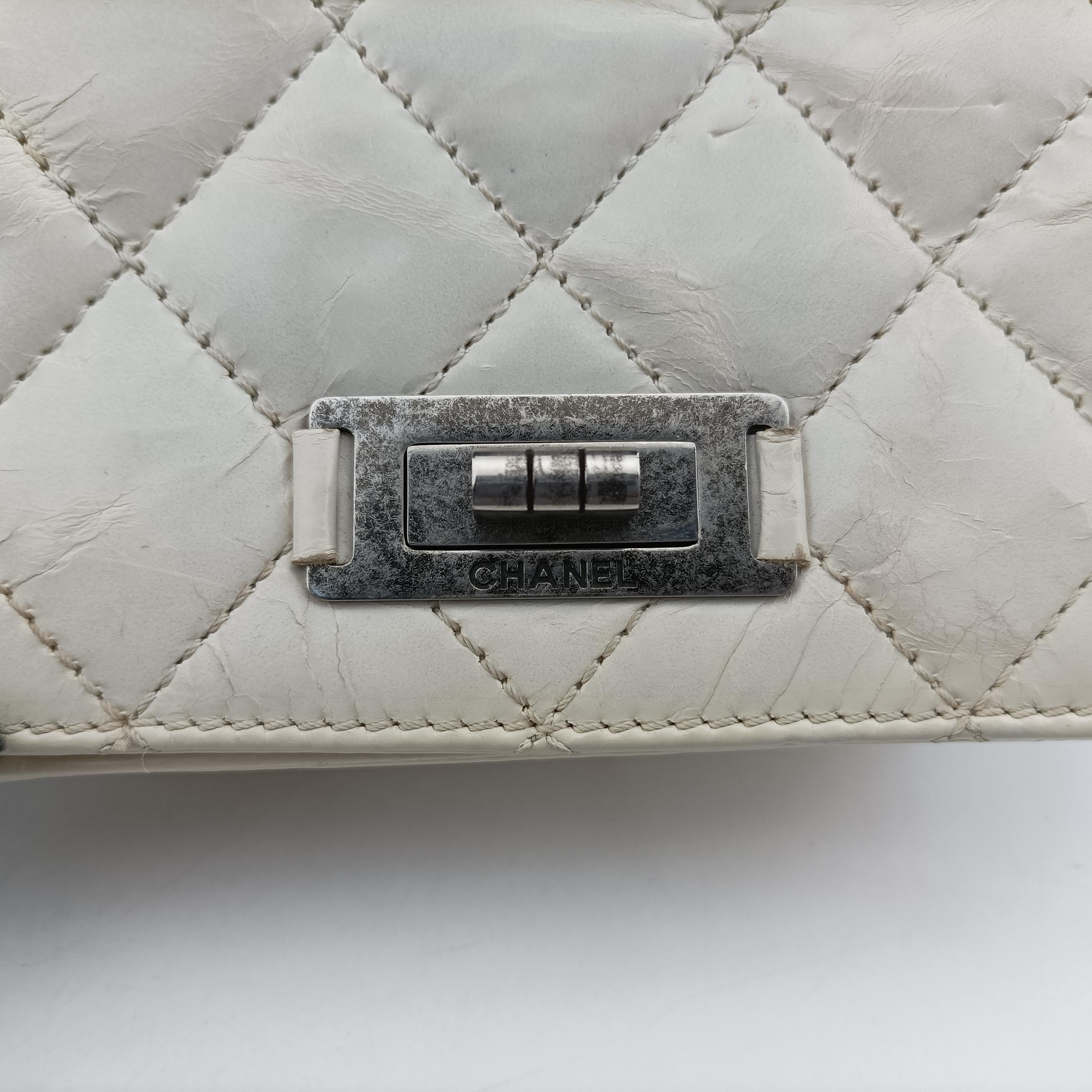 Pre-owned Chanel 2.55 Rita Matelasse White Leather A66815 shoulderbag | stylenewstar