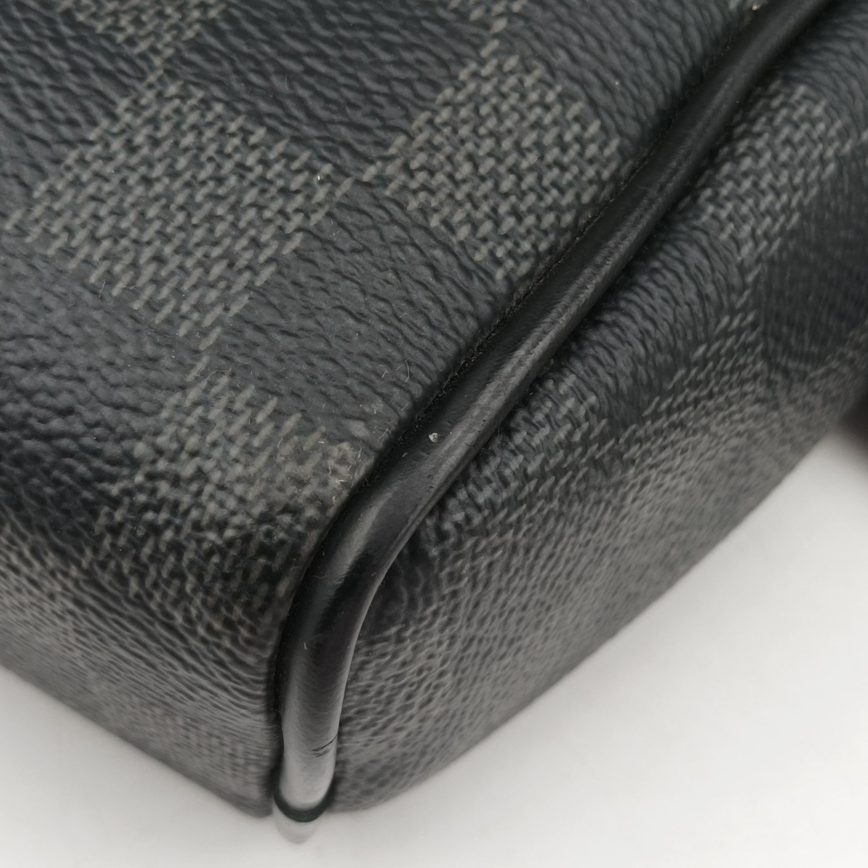 Pre-owned Louis Vuitton DAYTON PM Noir Damier Graphite N41408 shoulderbag | stylenewstar