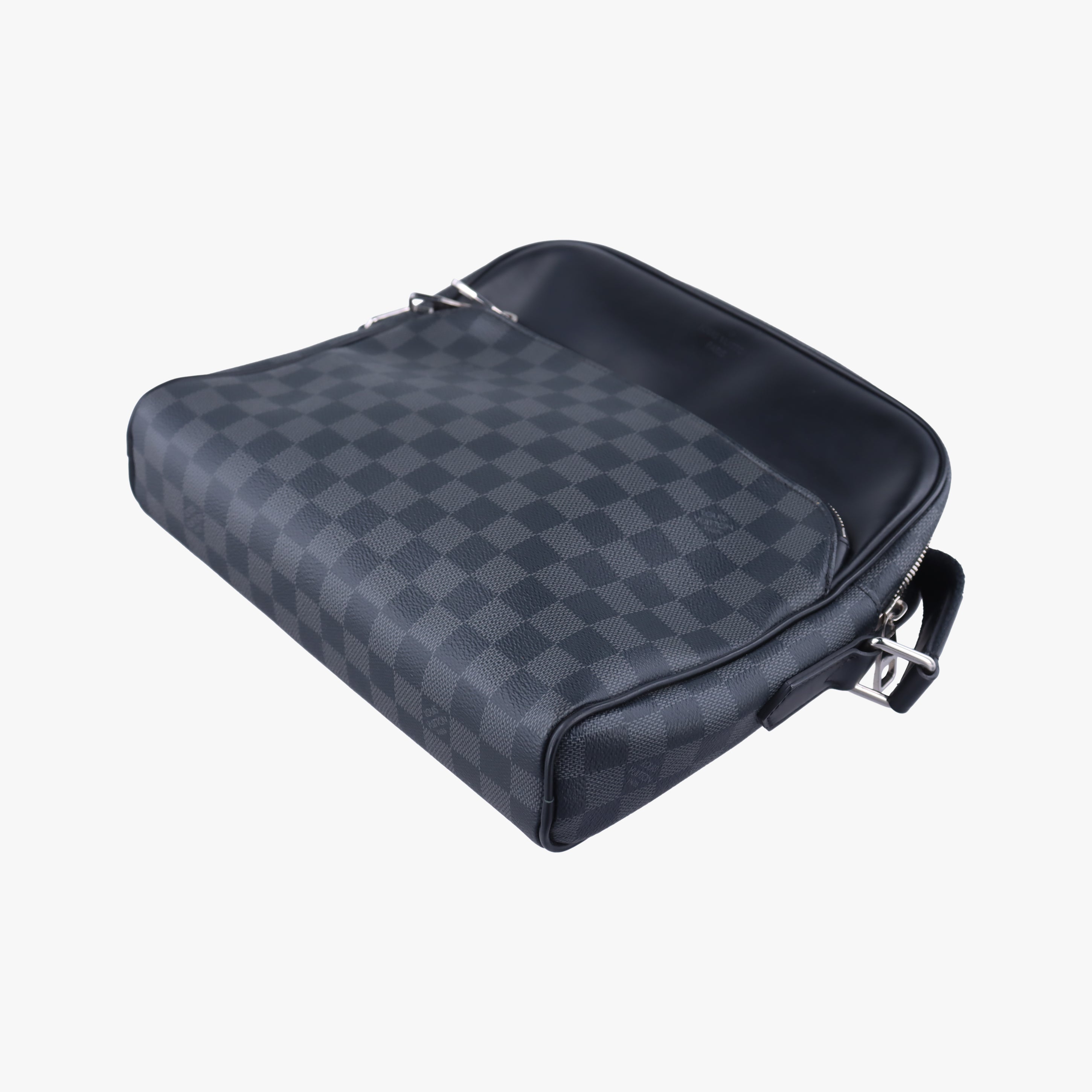 Pre-owned Louis Vuitton DAYTON PM Noir Damier Graphite N41408 shoulderbag | stylenewstar