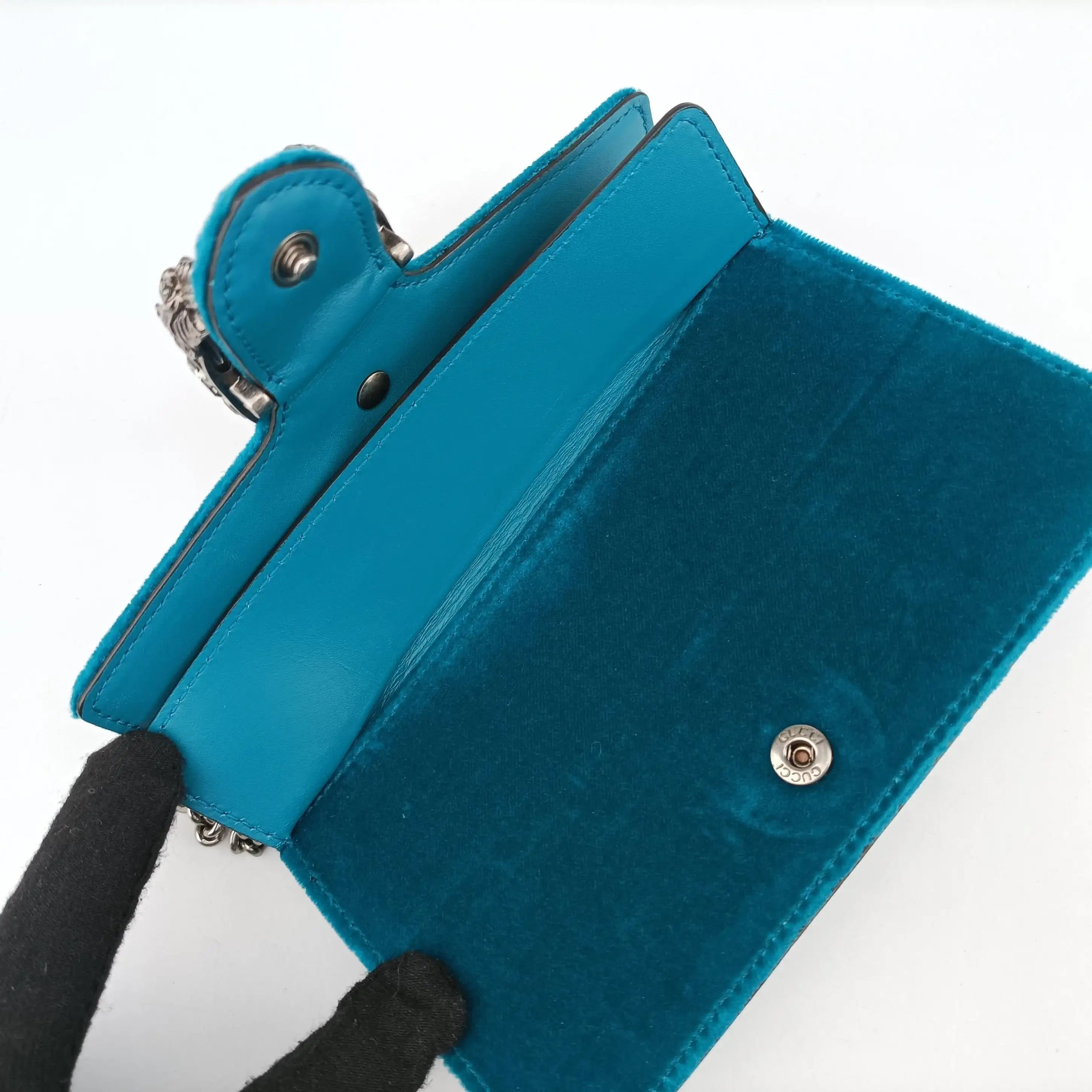 Pre-owned Gucci Dionysus Blue velour 476432 shoulderbag | stylenewstar