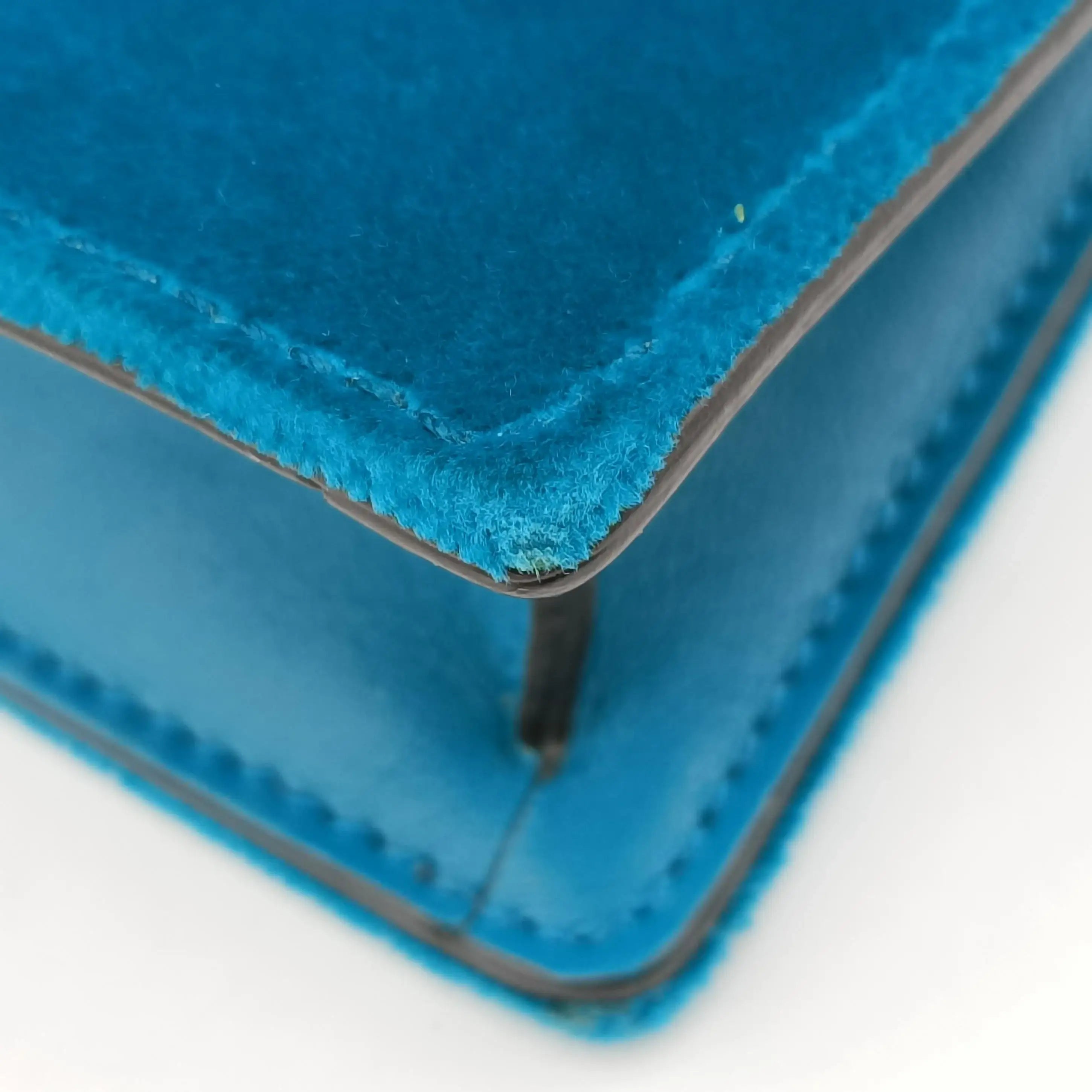 Pre-owned Gucci Dionysus Blue velour 476432 shoulderbag | stylenewstar