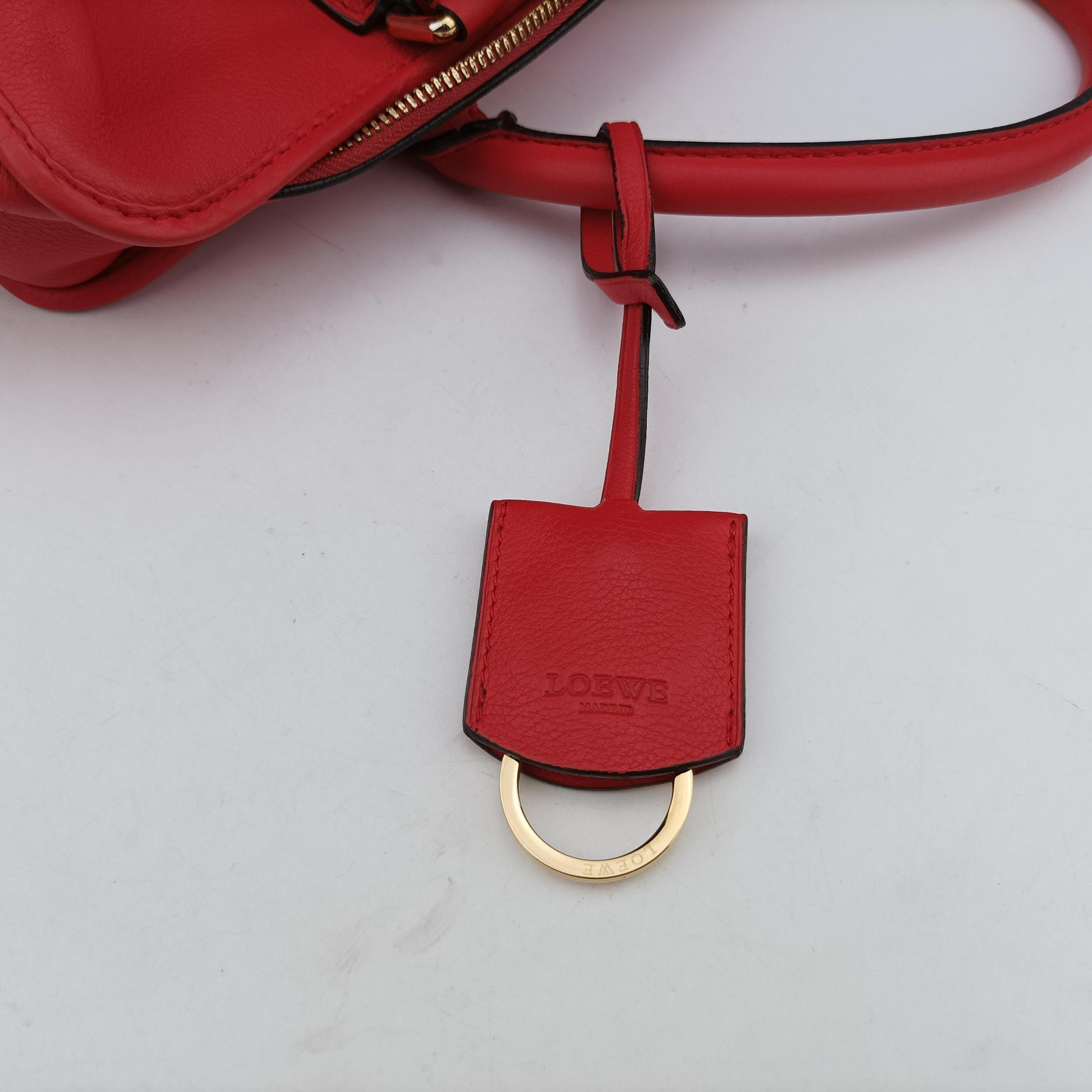 Secondhand Loewe Amazona36 Red Leather  handbag | stylenewstar
