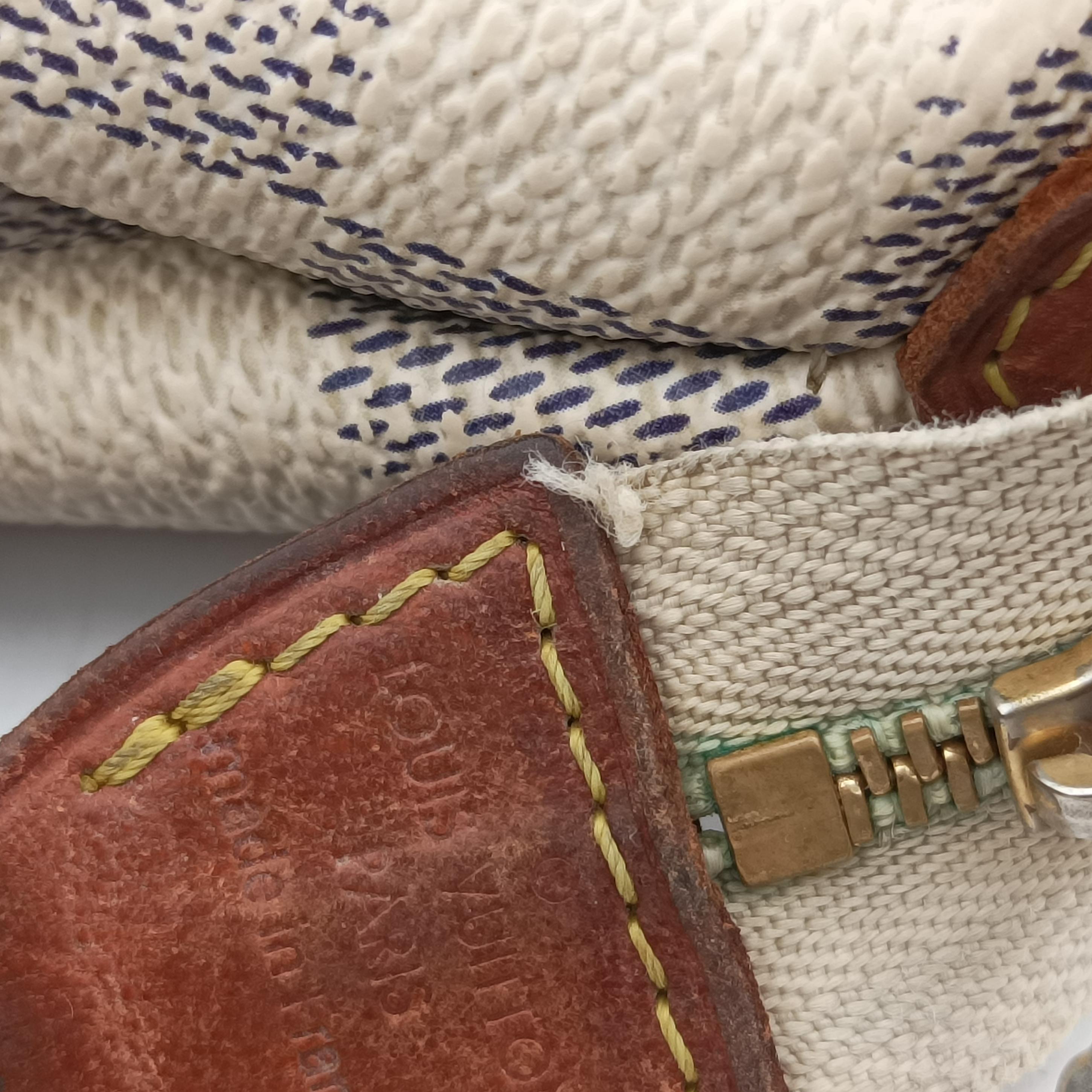 Pre-owned Louis Vuitton EVA Azur Damier Canvas N55214 shoulderbag | stylenewstar