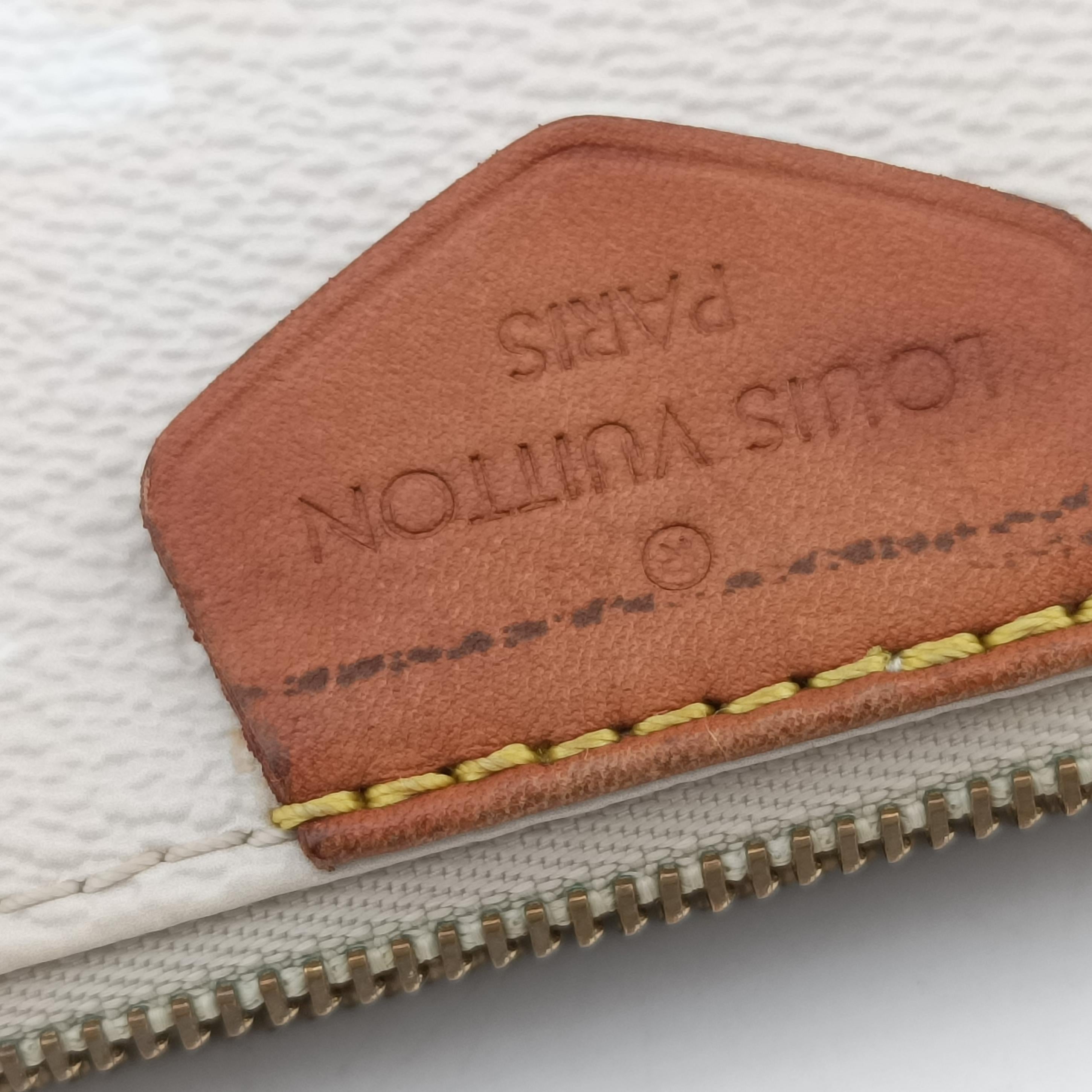 Pre-owned Louis Vuitton MULTI POCHETTE ACCESSOIRES Brume Monogram Giant M57634 shoulderbag | stylenewstar