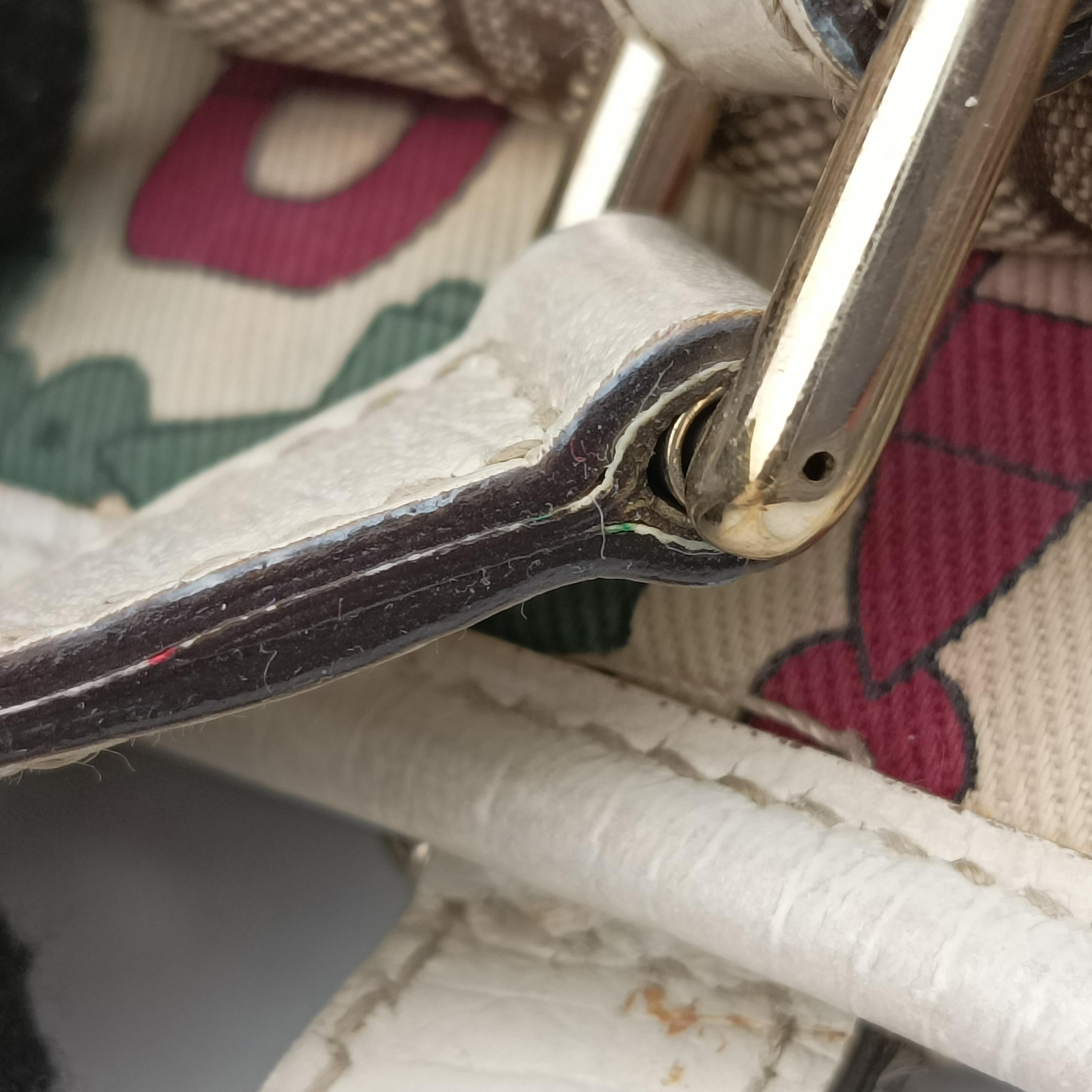 Pre-owned Gucci Web Sherry Line Beige x White x Red x Green canvas×leather 139260 handbag | stylenewstar