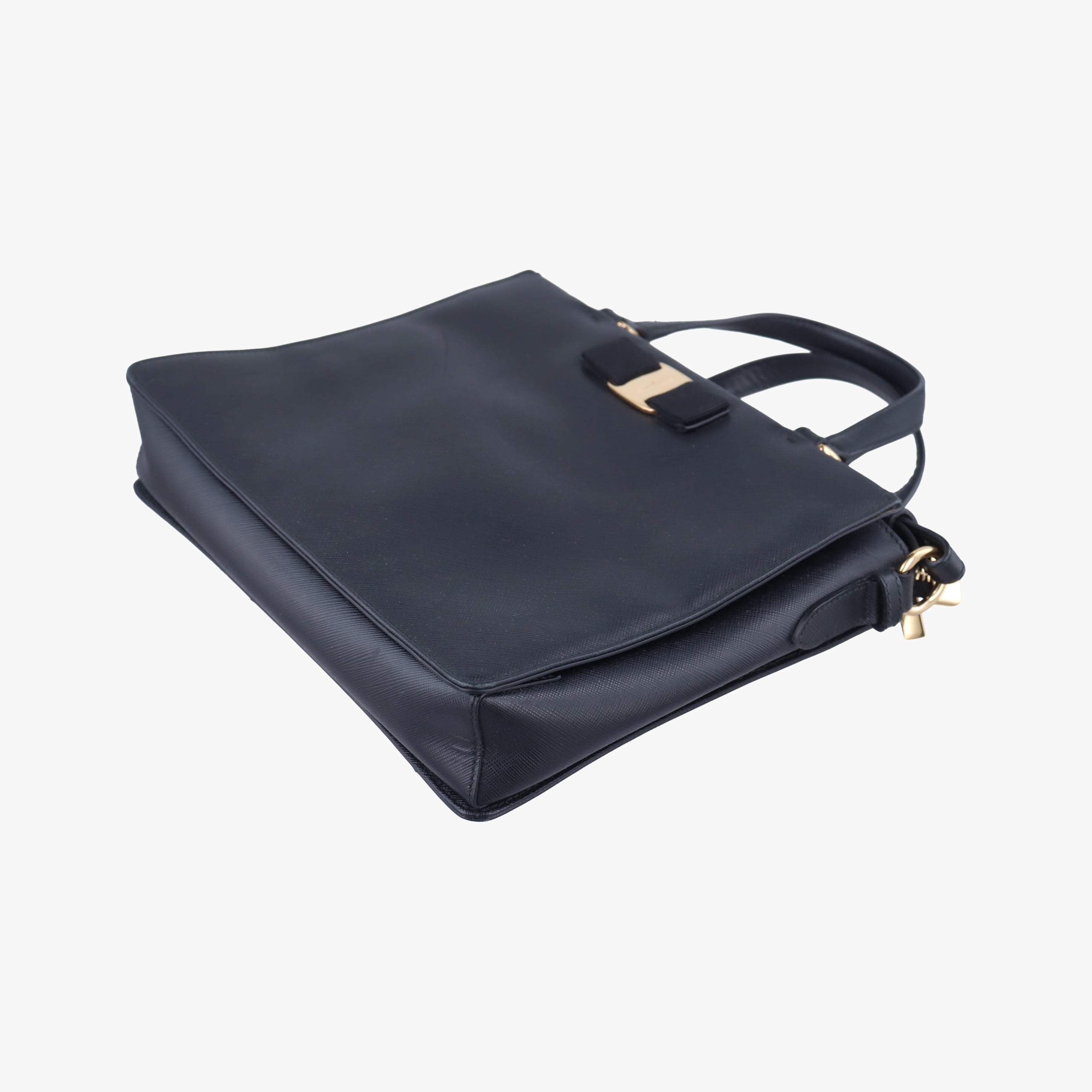 Vintage Ferragamo Tracy Vara Black leather  shoulderbag | stylenewstar