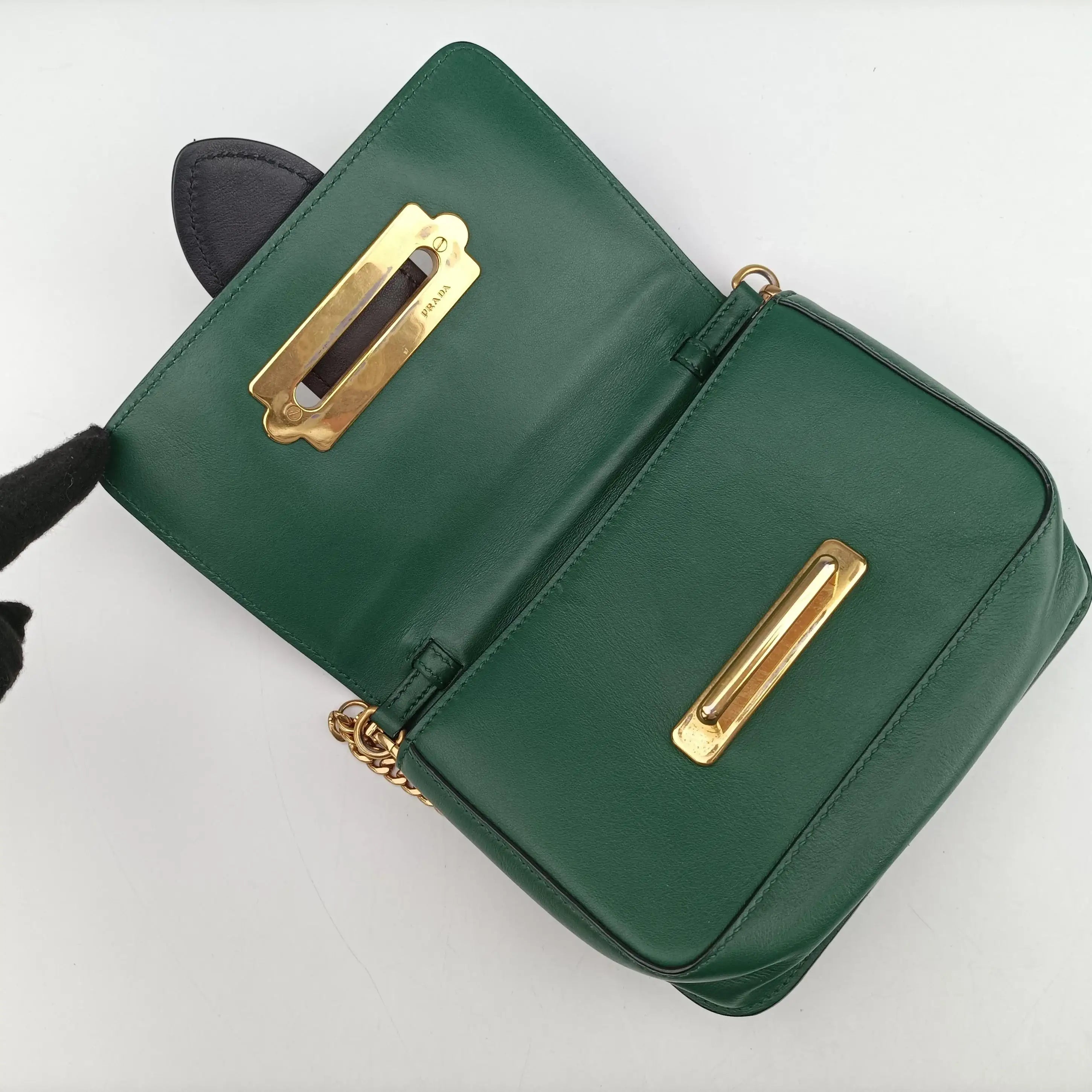 Vintage Prada City Calf Cahier Green×black leather  handbag | stylenewstar