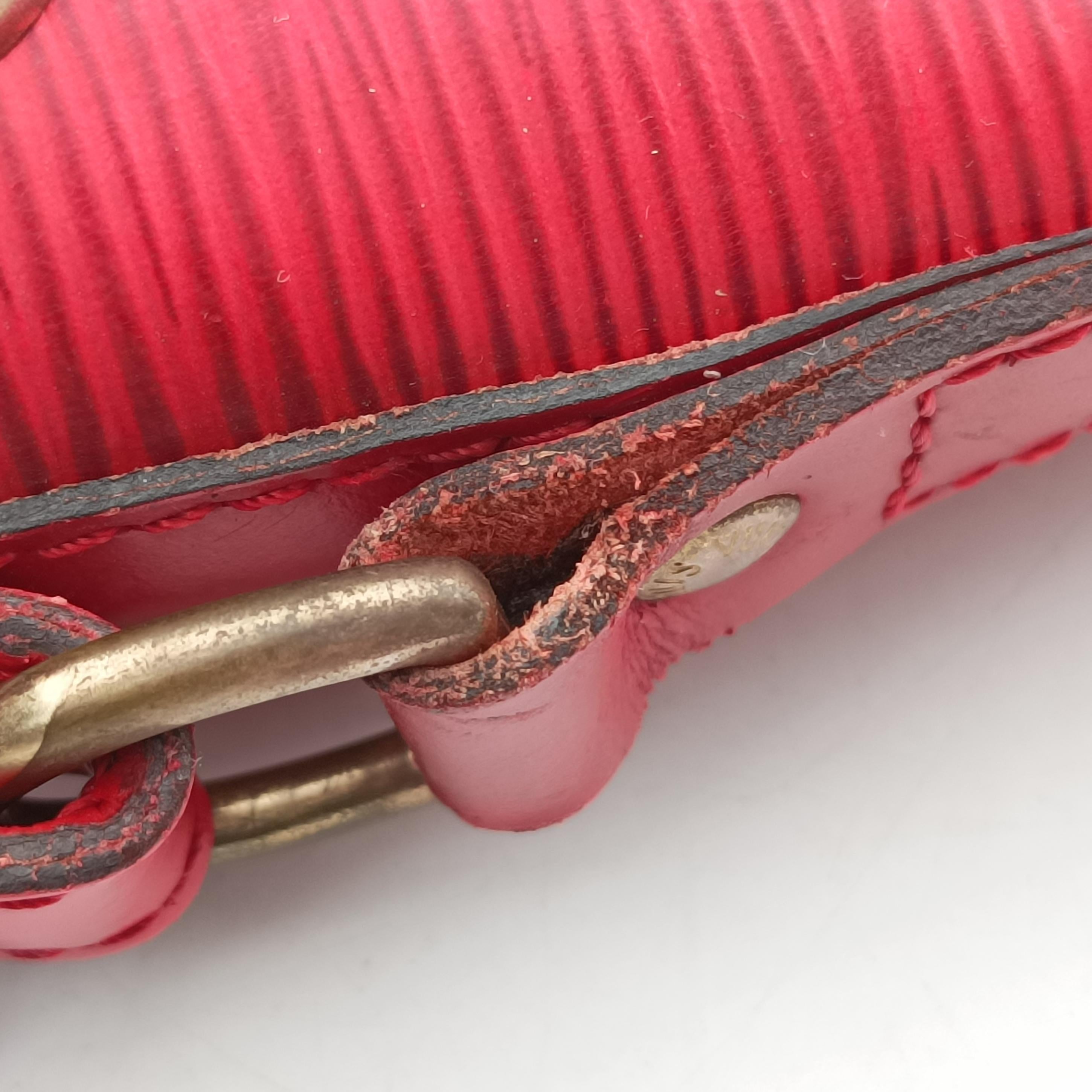 Pre-owned Louis Vuitton Petit Noe Castilian Red Epi M44107 shoulderbag | stylenewstar