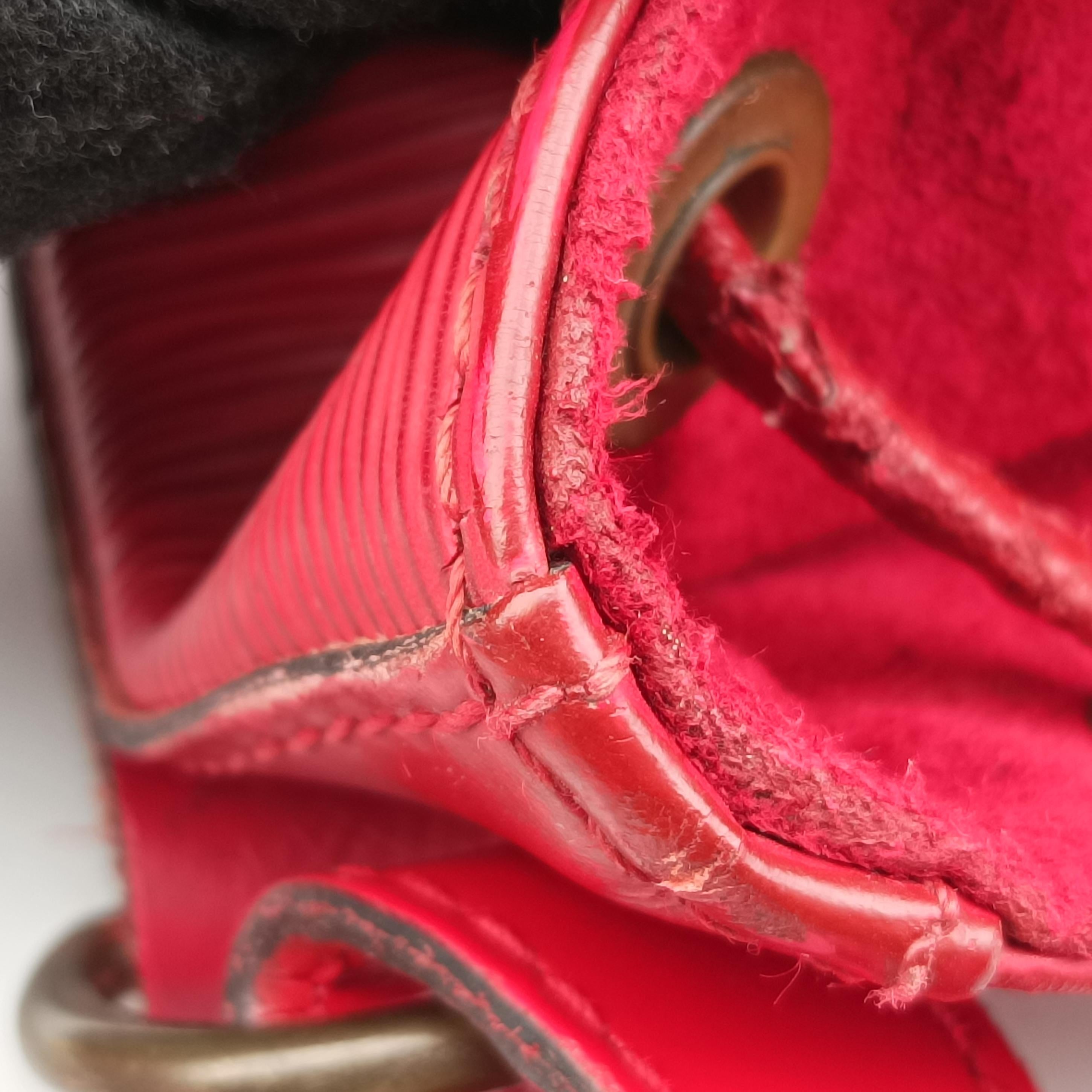 Pre-owned Louis Vuitton Petit Noe Castilian Red Epi M44107 shoulderbag | stylenewstar